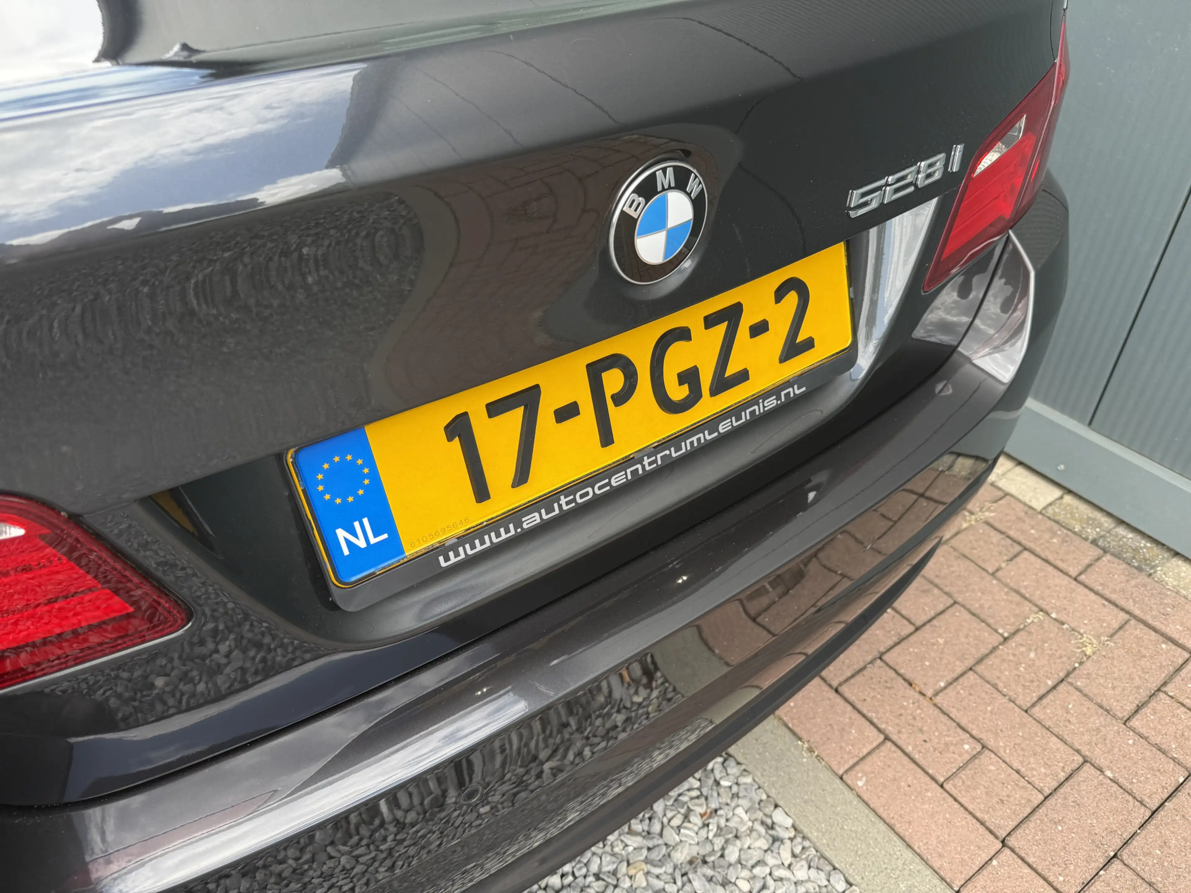 BMW 528 5-serie 528i 6-cilinder Executive Sedan — photo 10