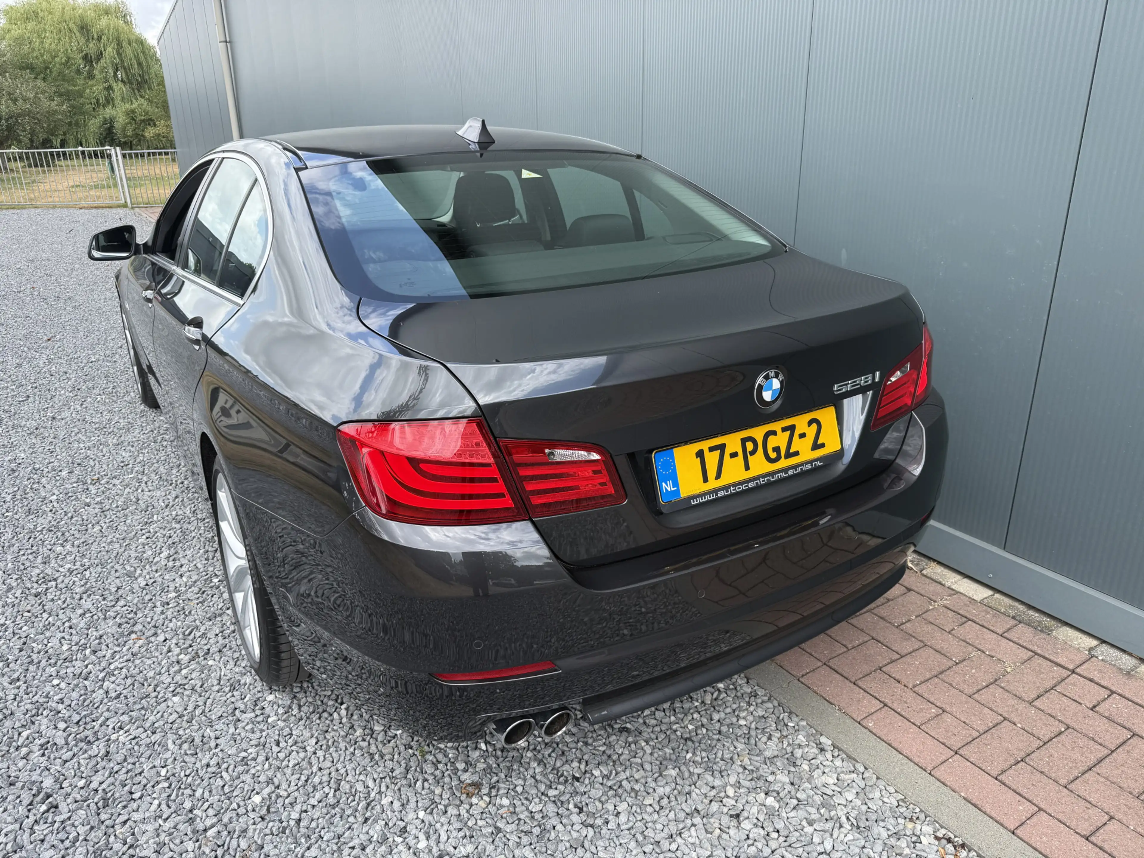 BMW 528 5-serie 528i 6-cilinder Executive Sedan — photo 15