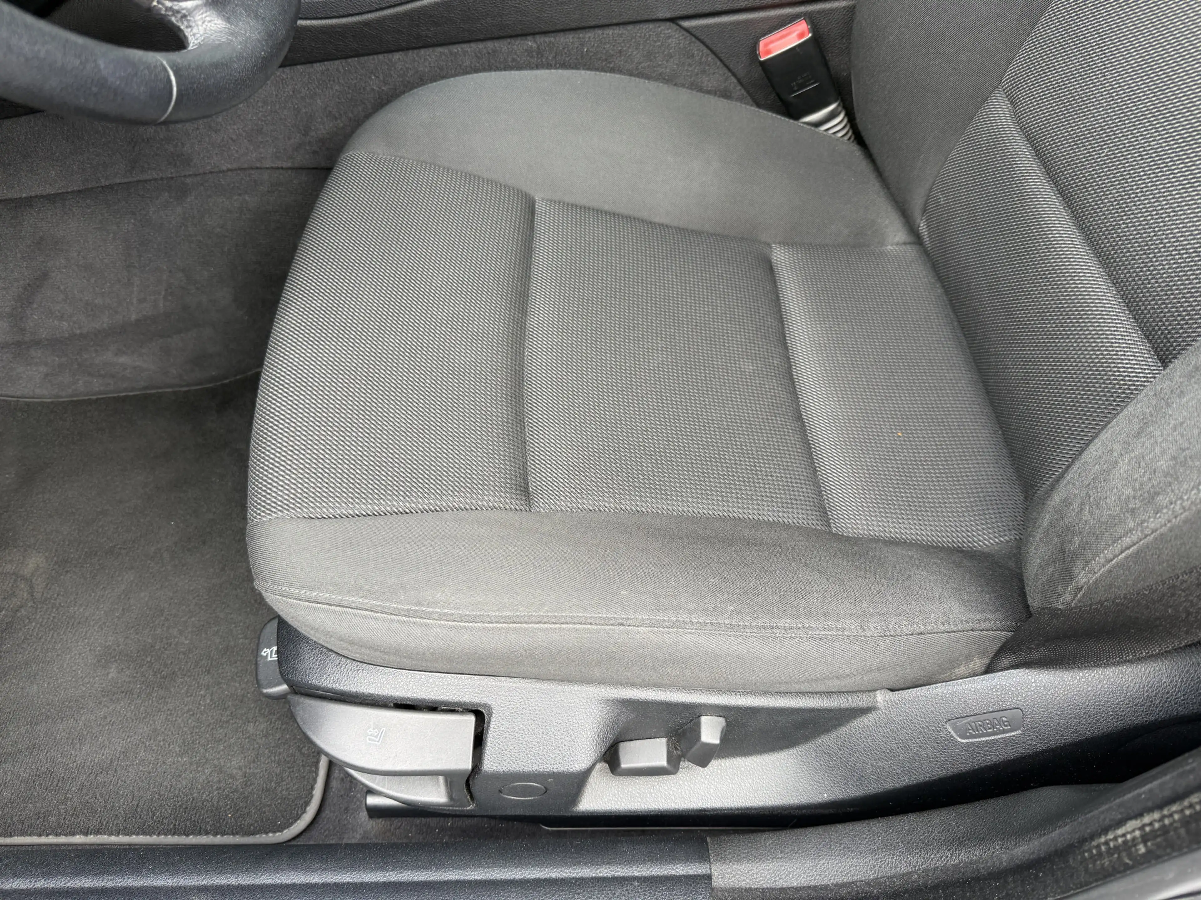 BMW 528 5-serie 528i 6-cilinder Executive Sedan — photo 21