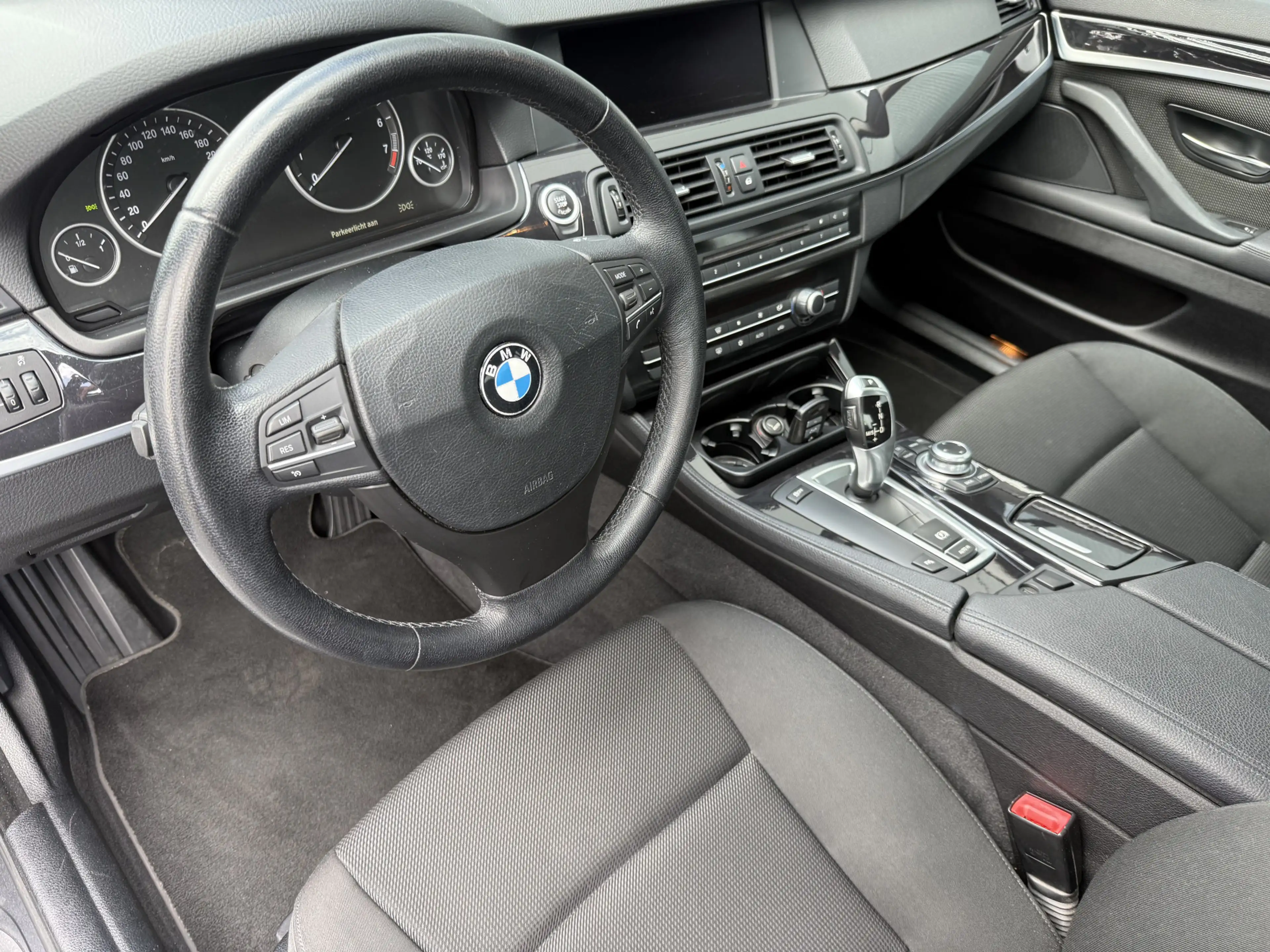 BMW 528 5-serie 528i 6-cilinder Executive Sedan — photo 22