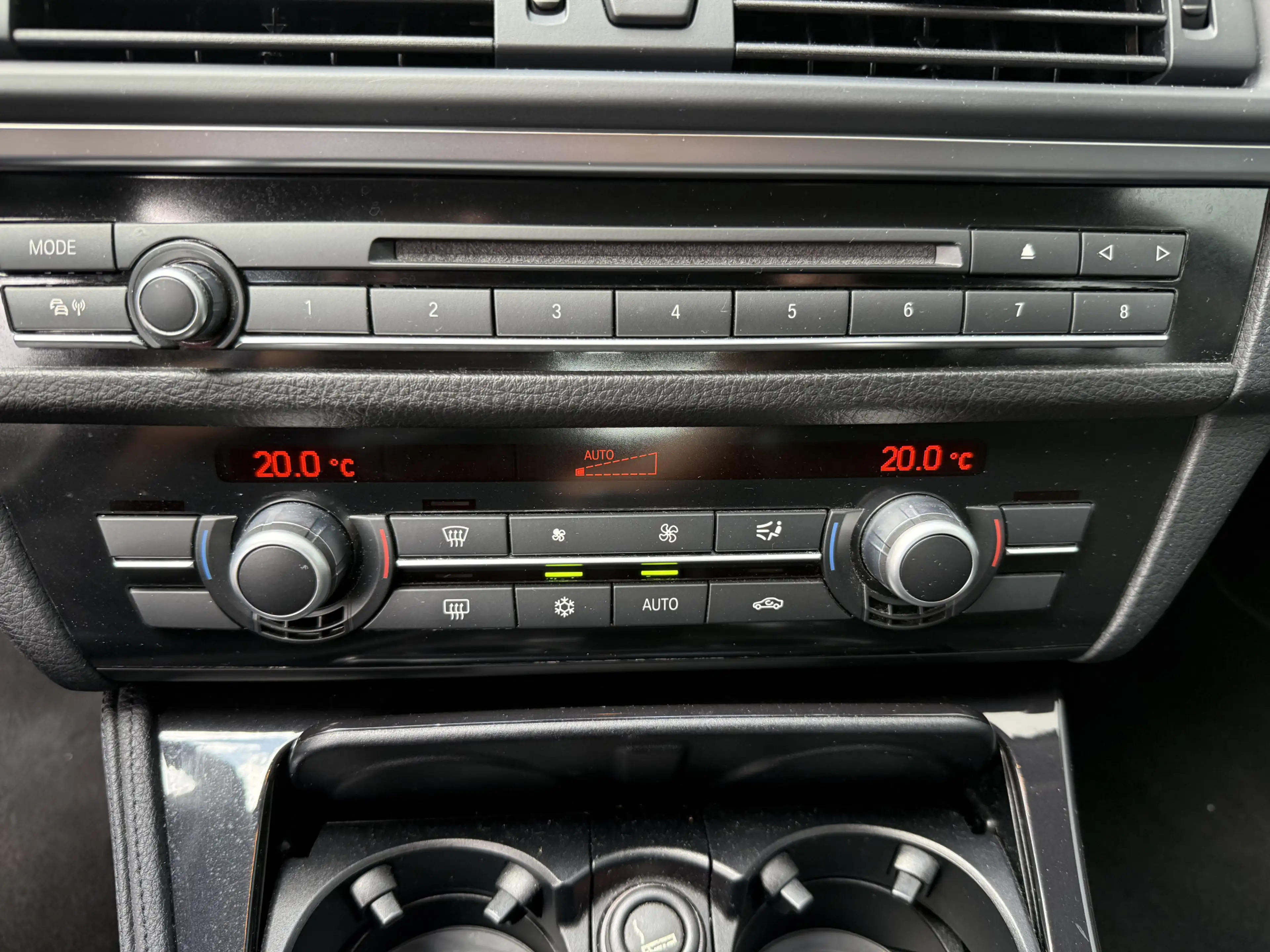BMW 528 5-serie 528i 6-cilinder Executive Sedan — photo 37