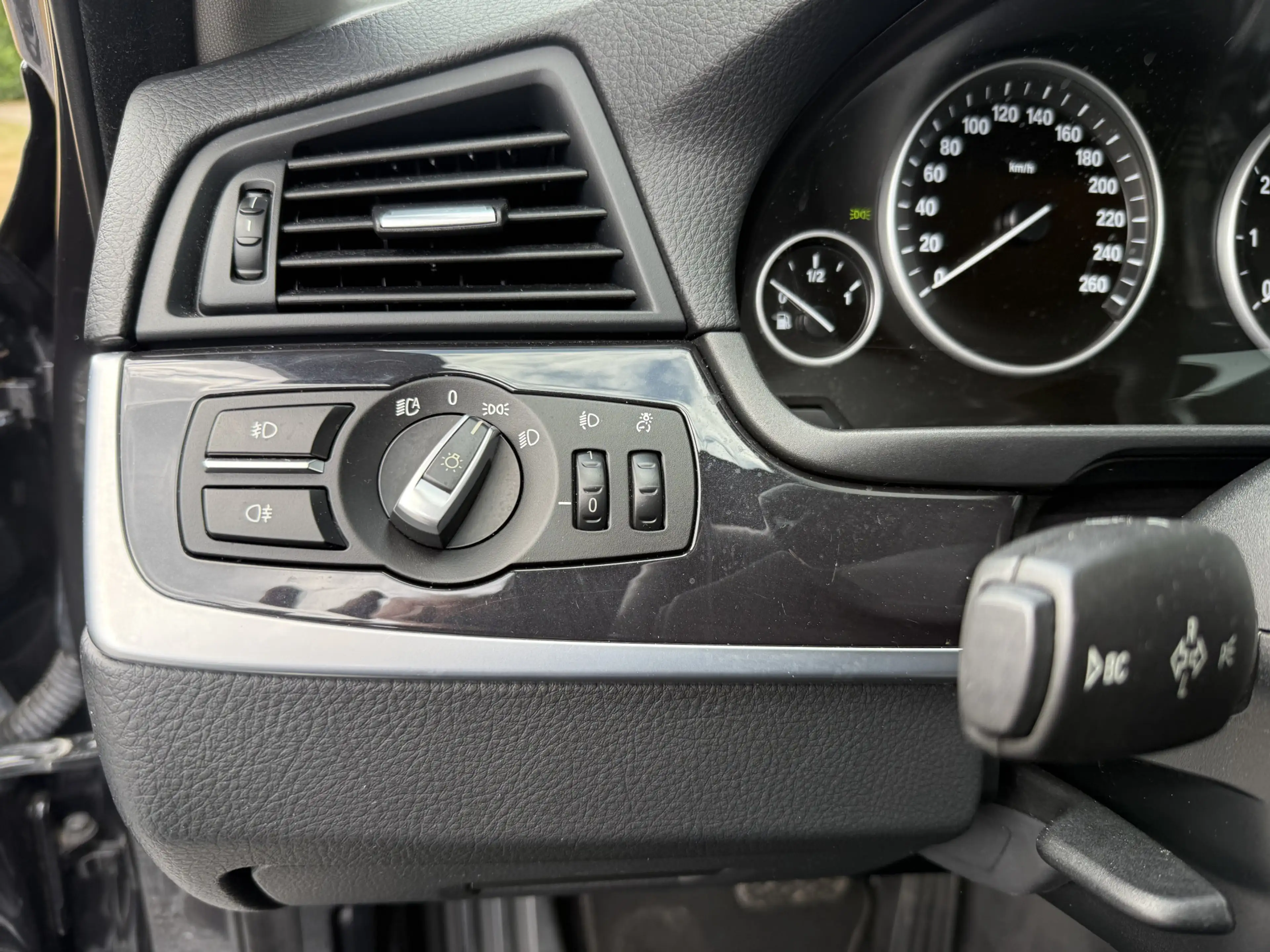 BMW 528 5-serie 528i 6-cilinder Executive Sedan — photo 31