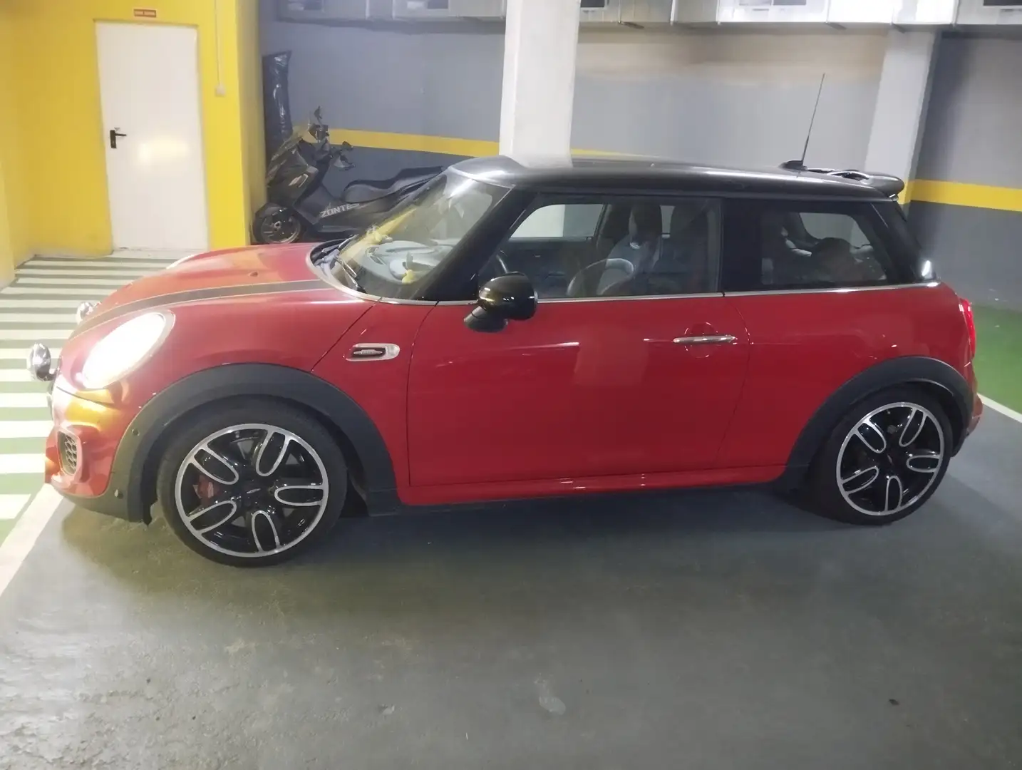 MINI John Cooper Works Mini John Cooper Works Aut. John Cooper Works Rojo - 1