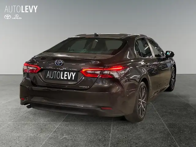 Toyota Camry view 6