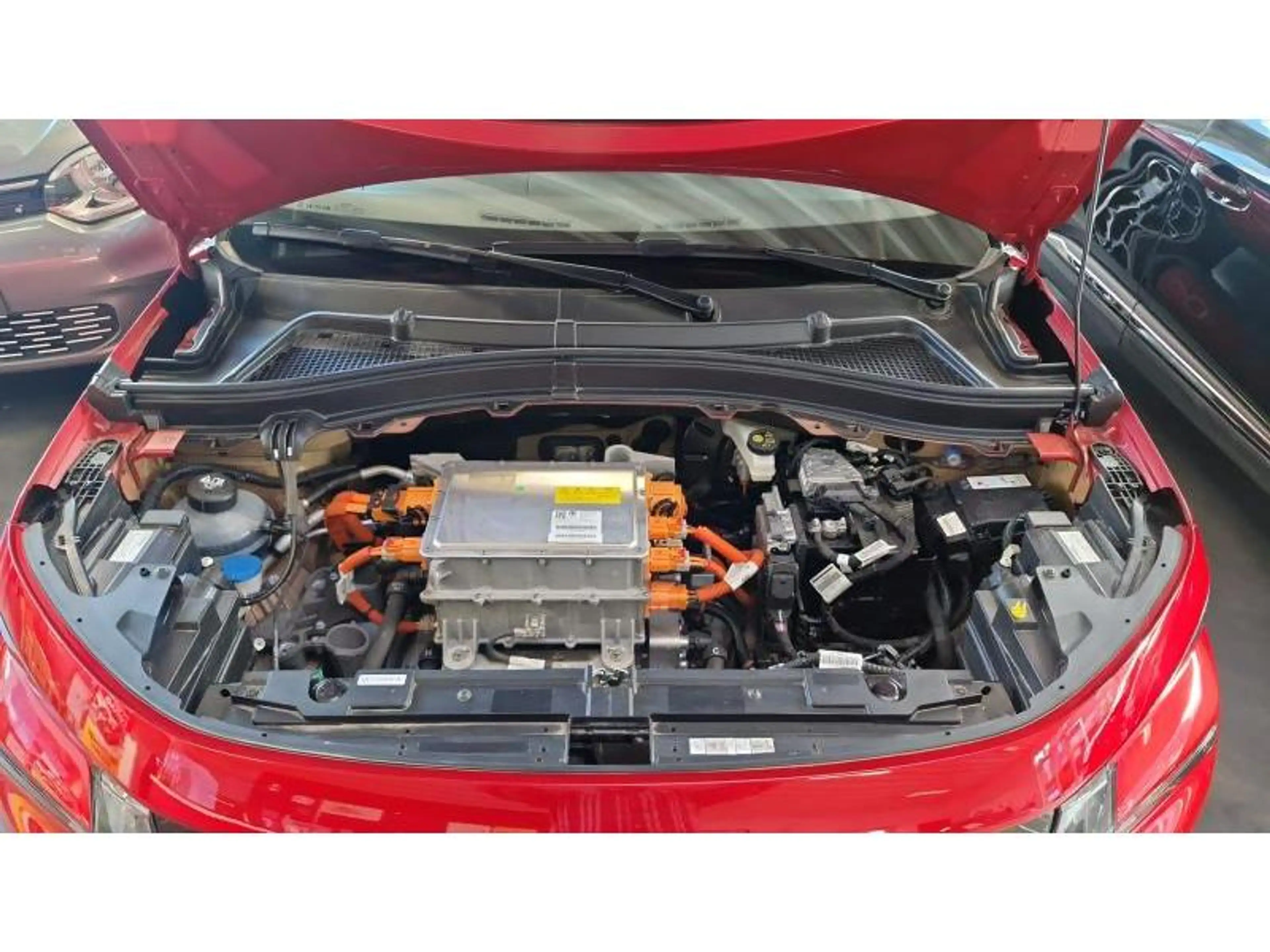 Citroen C3 & ë- IV Max — photo 11