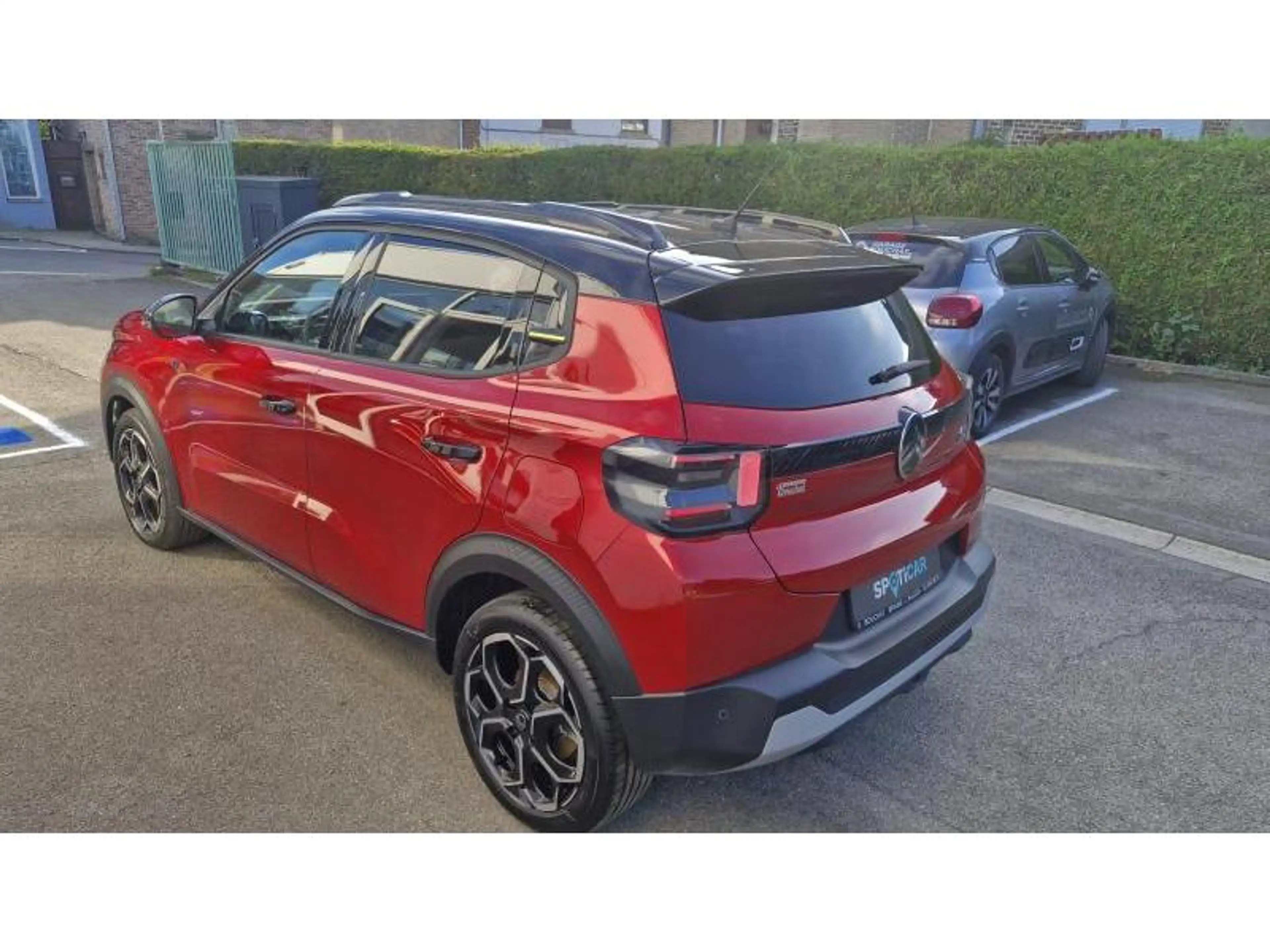 Citroen C3 & ë- IV Max — photo 2