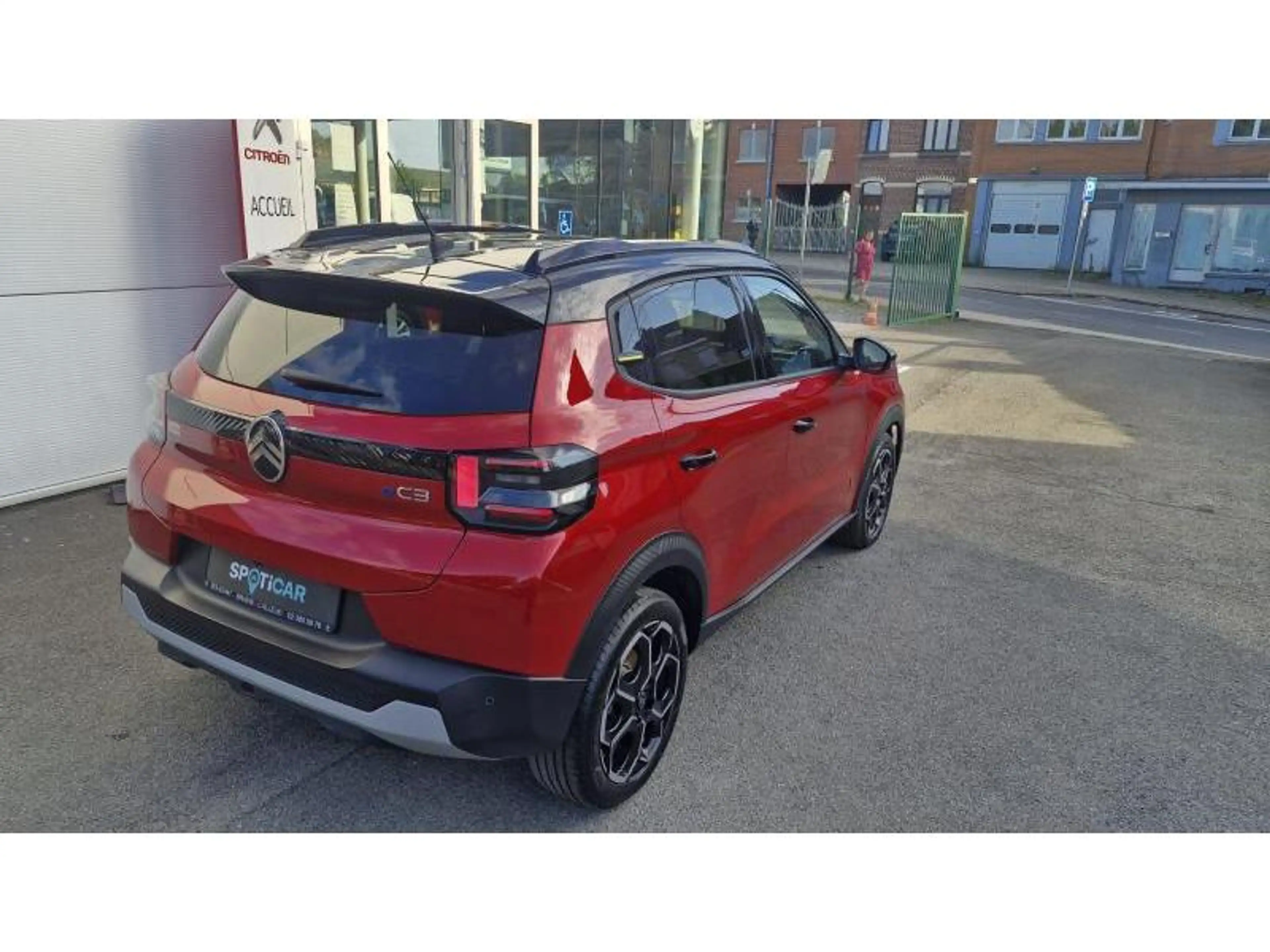 Citroen C3 & ë- IV Max — photo 10