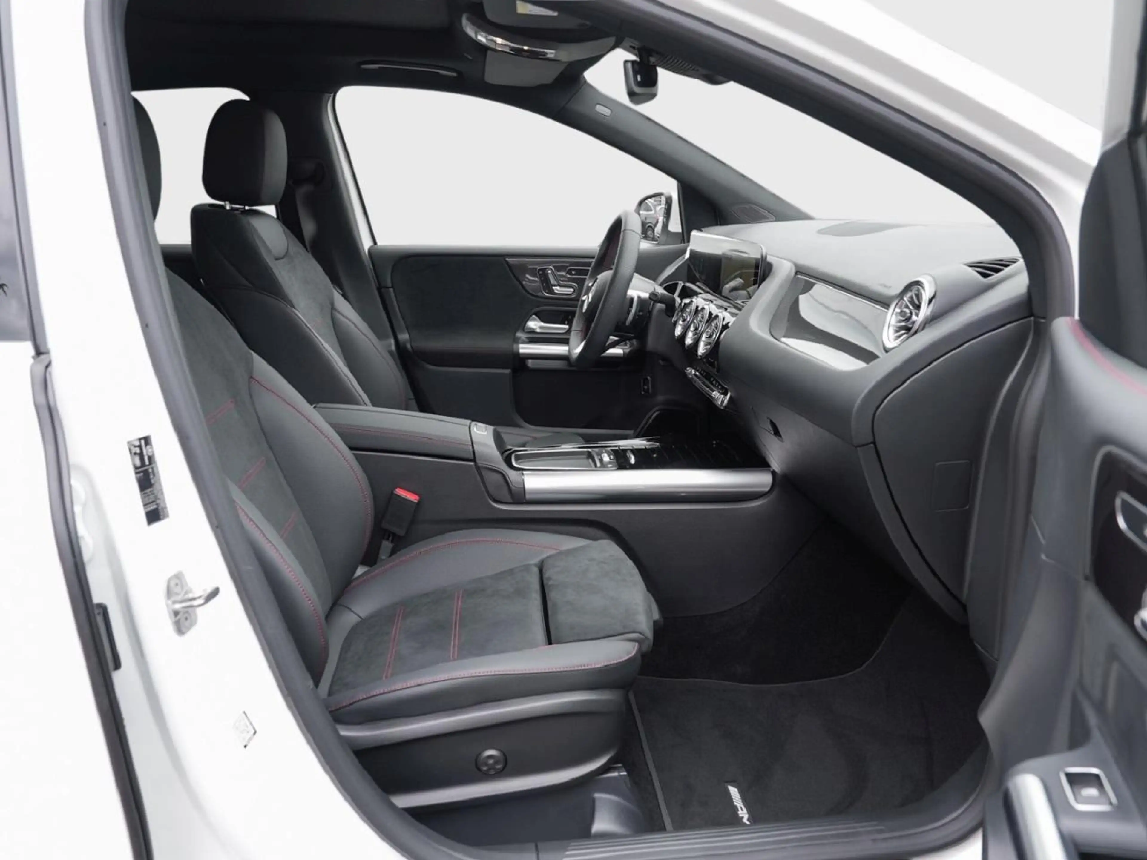 Mercedes-Benz B 220 d AMG Navi Distronic Panorama 360° AHK — photo 9