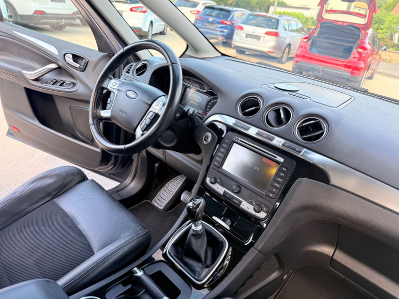 Ford S-Max S-MAX Titanium,7 Sitze — photo 26