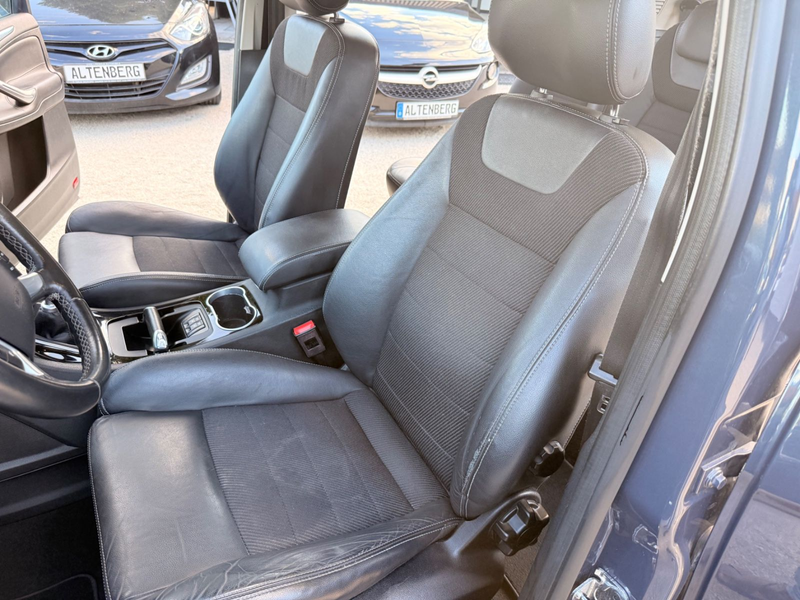 Ford S-Max S-MAX Titanium,7 Sitze — photo 23