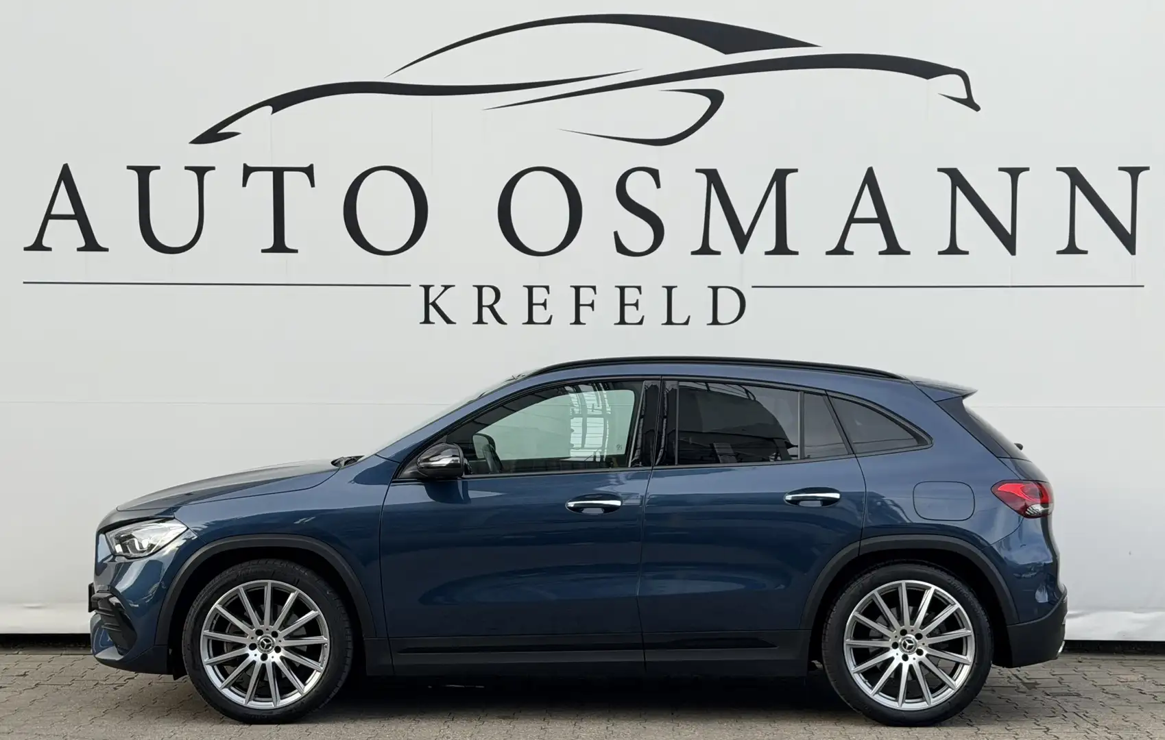 Mercedes-Benz GLA 220 d 4M 8G-DCT AMG Line | HUD | RFK | DTR+ Kék - 2