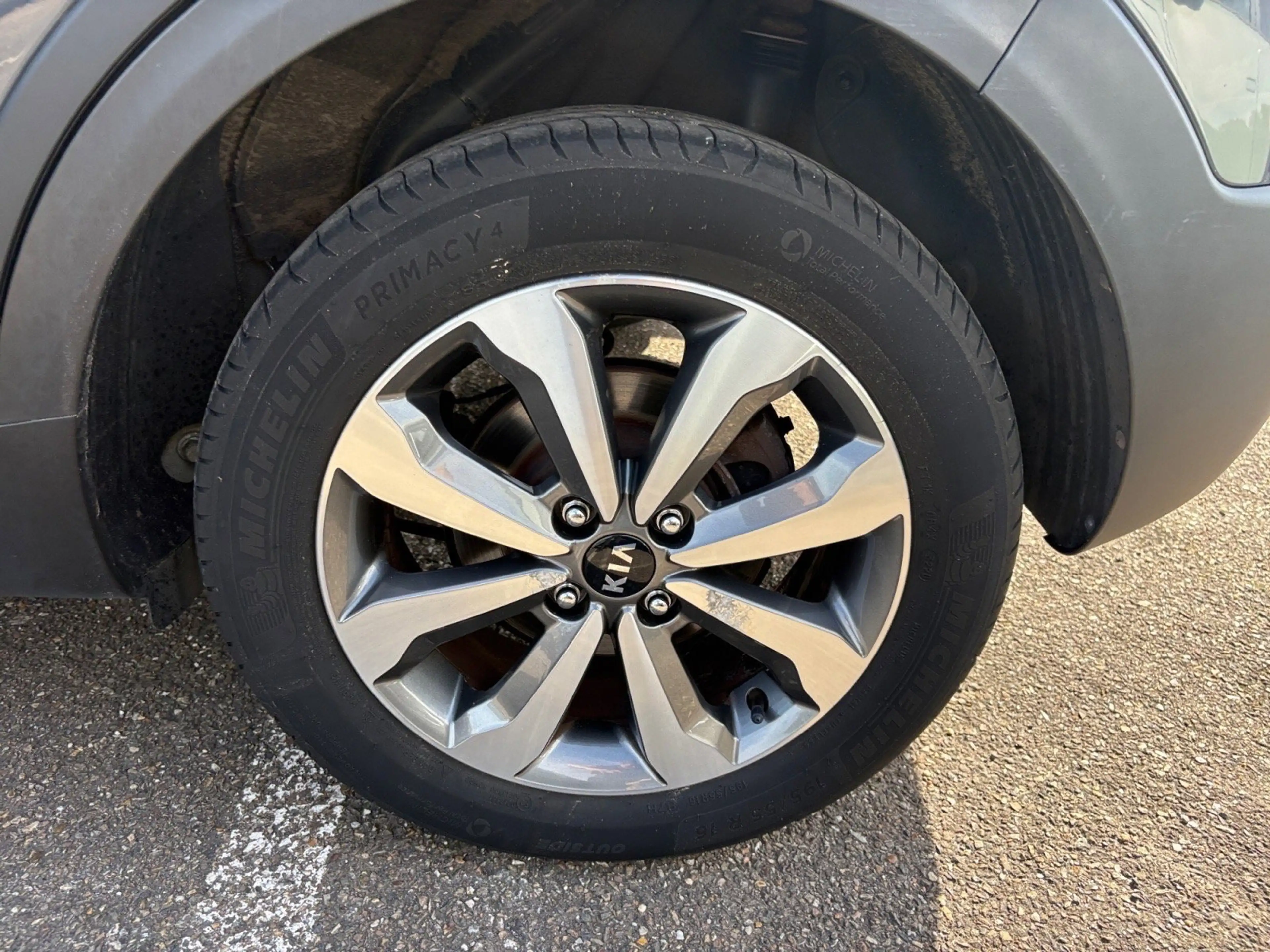 Kia Stonic Stonic 1.0 T Pulse ISG — photo 4