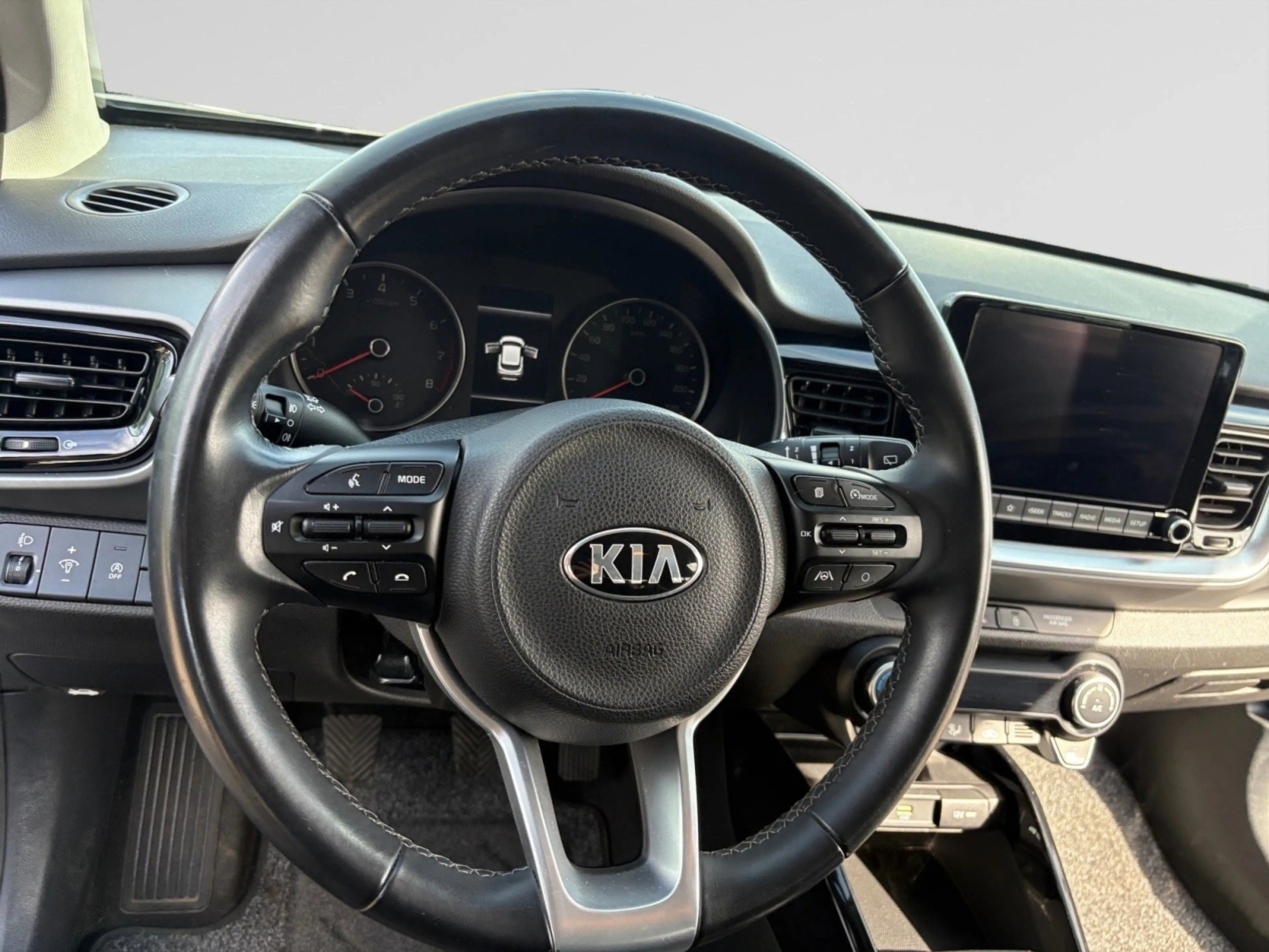 Kia Stonic Stonic 1.0 T Pulse ISG — photo 13