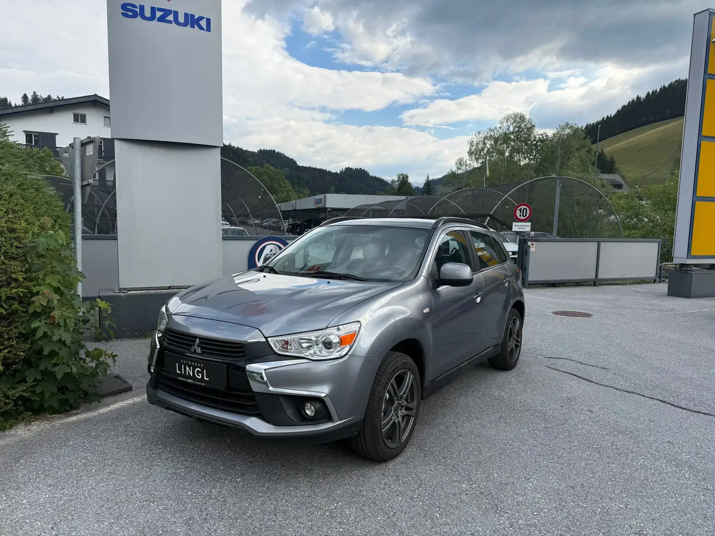 Mitsubishi ASX 2.2 DI-D Austria Edition 4WD Aut. Grau - 1