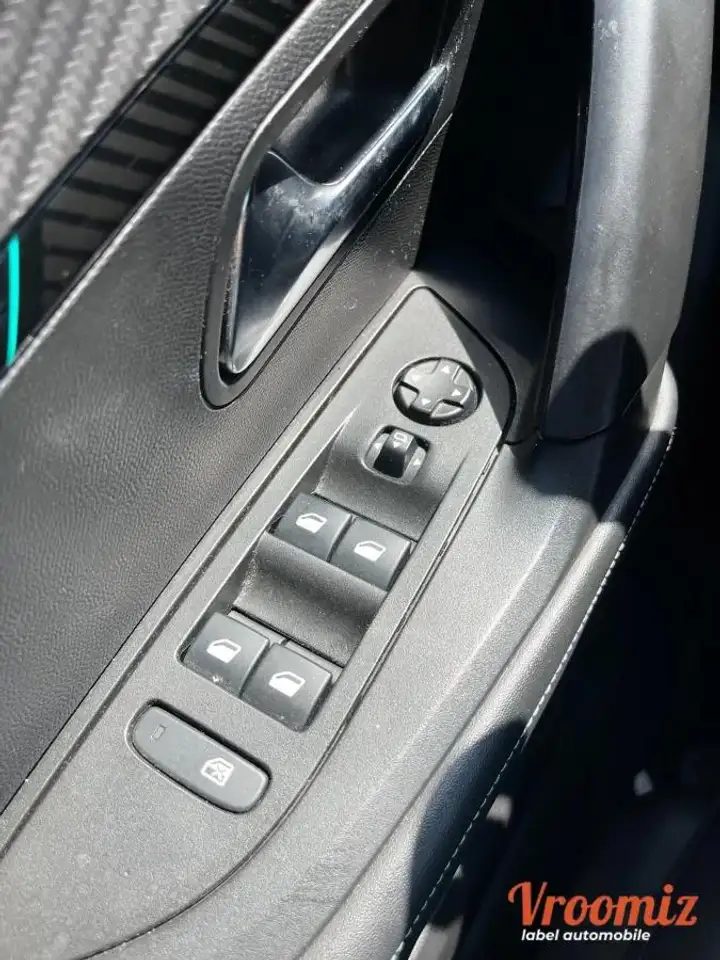 Peugeot 2008 2008 — photo 20
