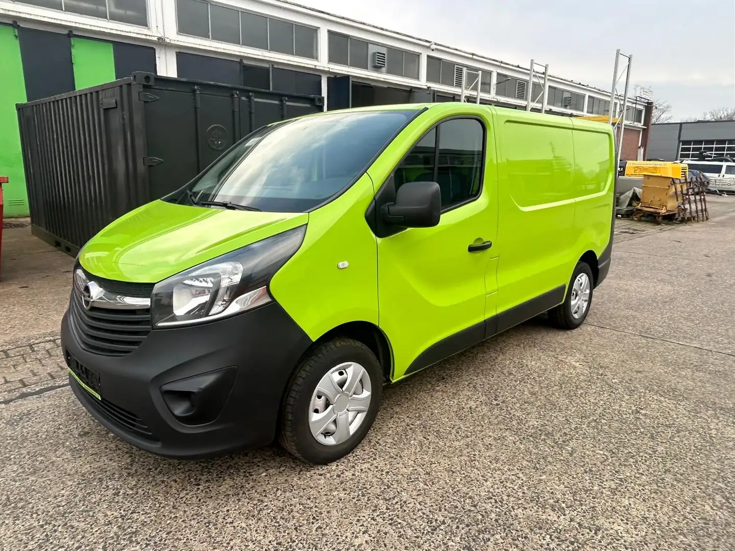 Opel Vivaro Kasten L1H1  2,7t Grün - 1