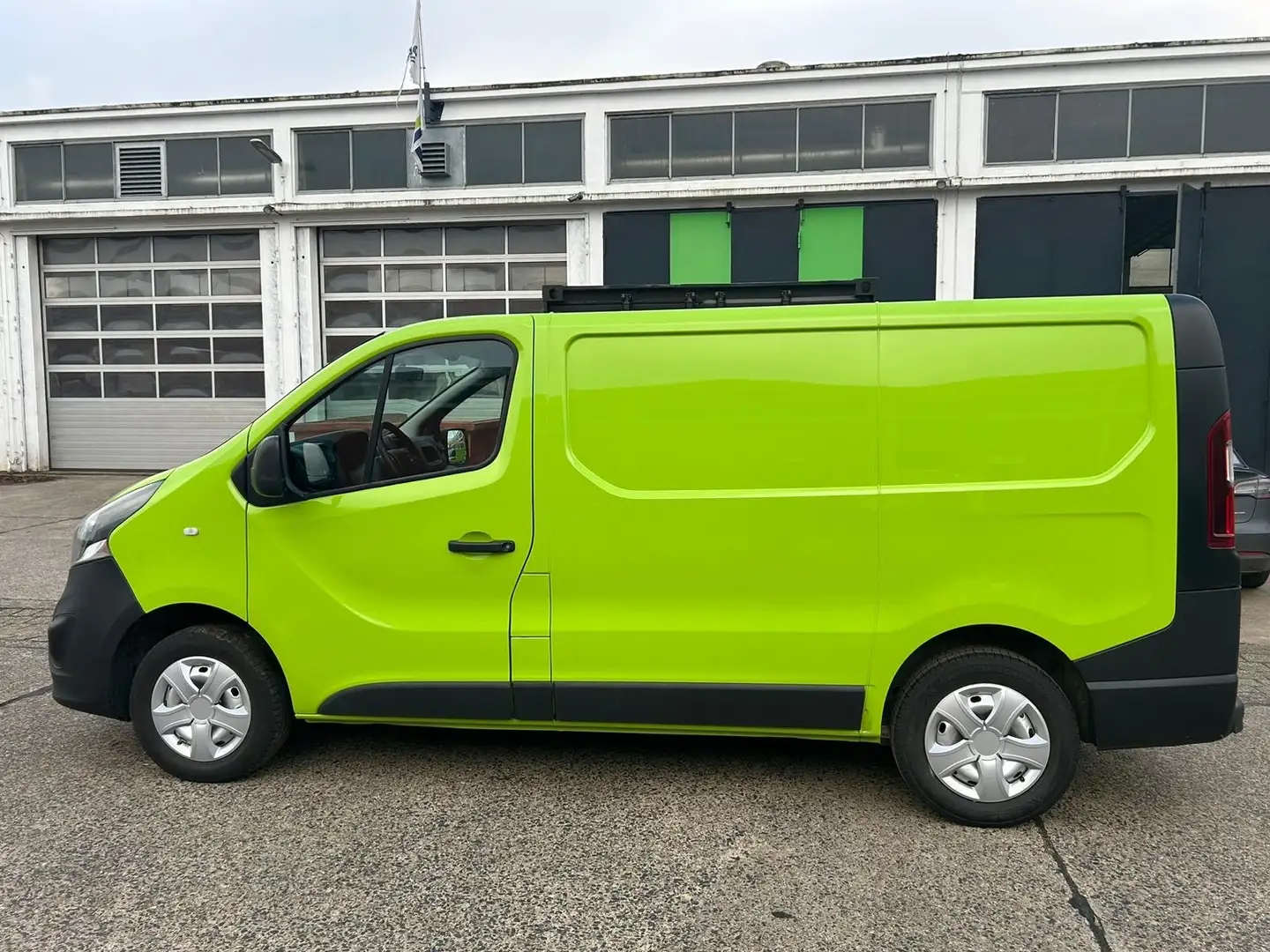 Opel Vivaro Kasten L1H1  2,7t Grün - 2