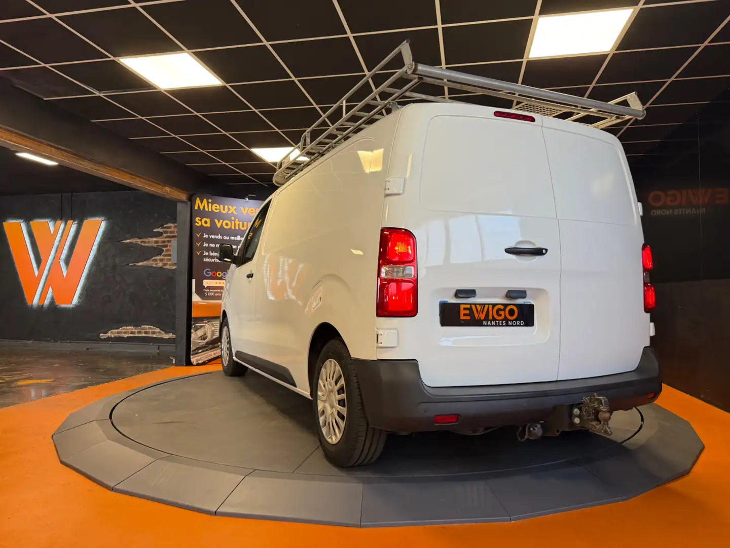 Toyota Proace FOURGON 1.6 D4D 115 // 4 PNEUS NEUFS // RADAR DE R - 2