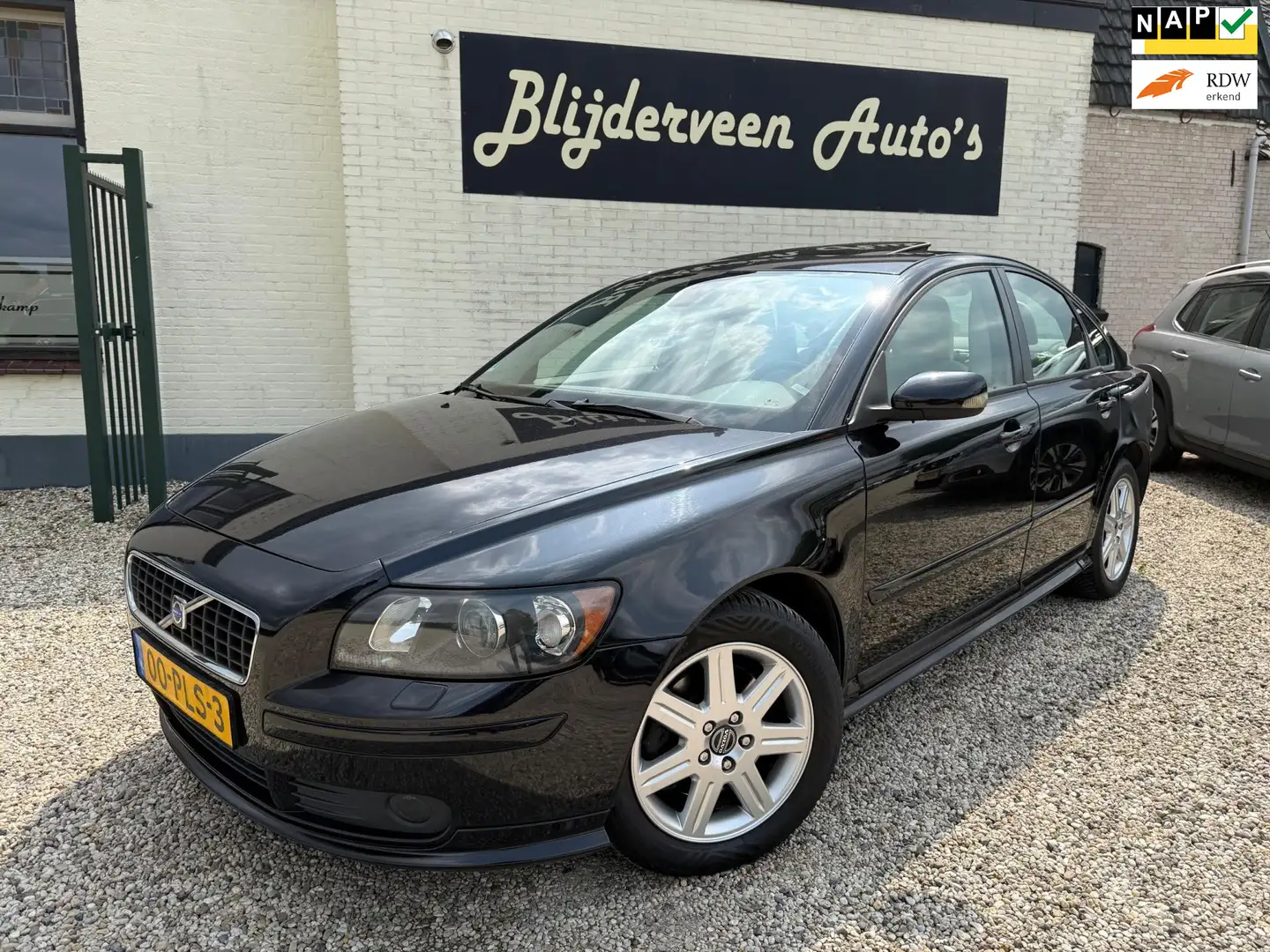 Volvo S40 2.4 Exclusive Clima |LM | Schuifdak | Trekhaak | P Negro - 1
