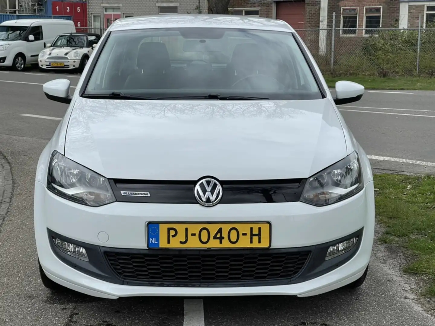 Volkswagen Polo 1.0 BlueMotion | 5 Deurs | Navigatie | NL & NAP | Fehér - 2