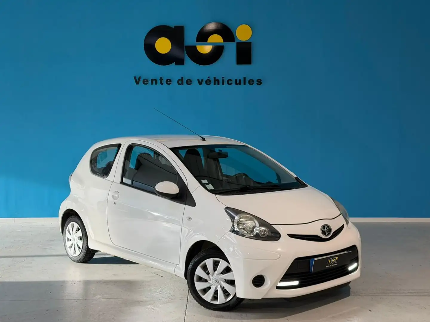 Toyota Aygo Aygo 1.0 VVT-i Dynamic Weiß - 1