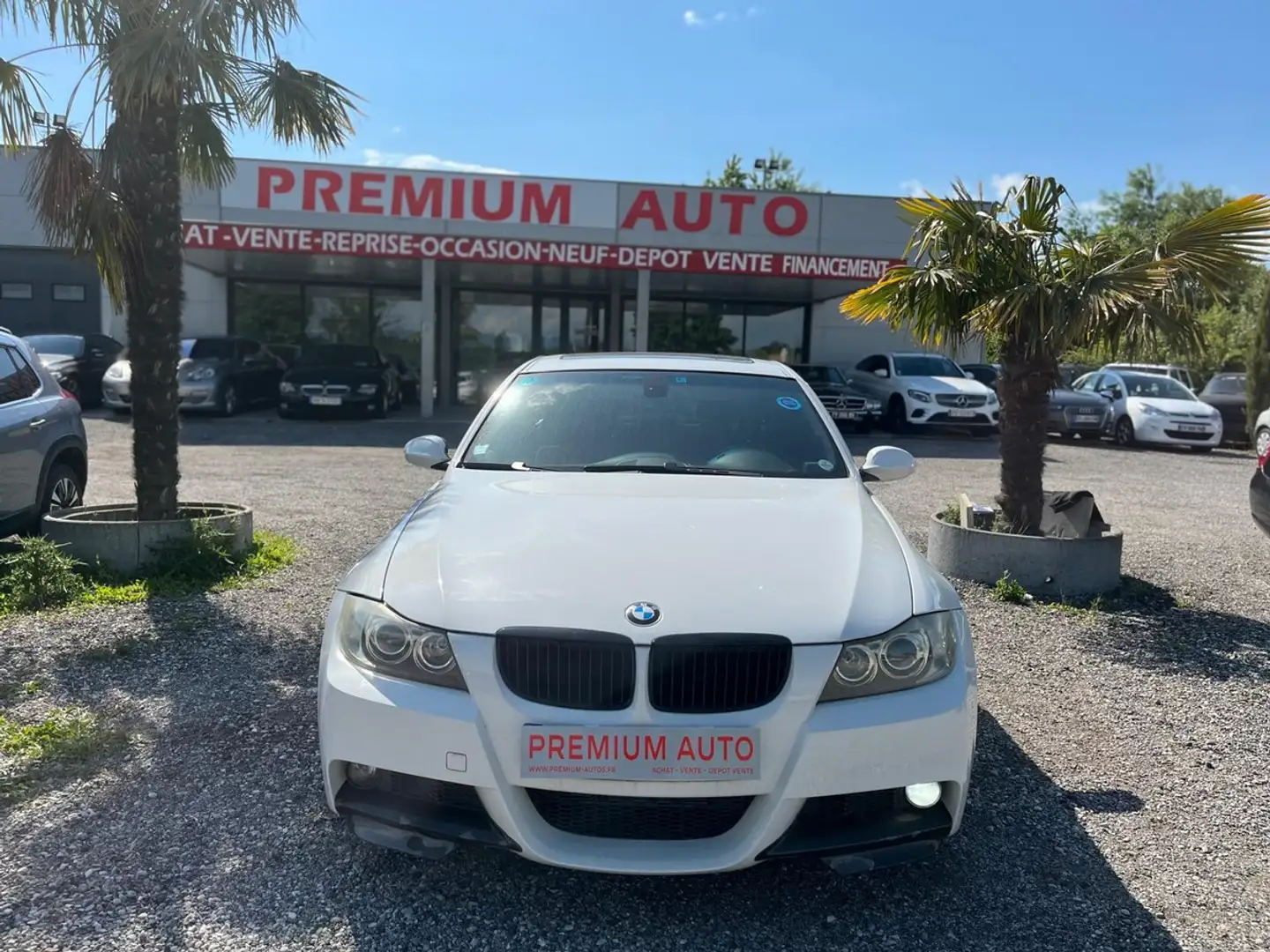 BMW 330 330i 258ch 17cv Blanc - 1