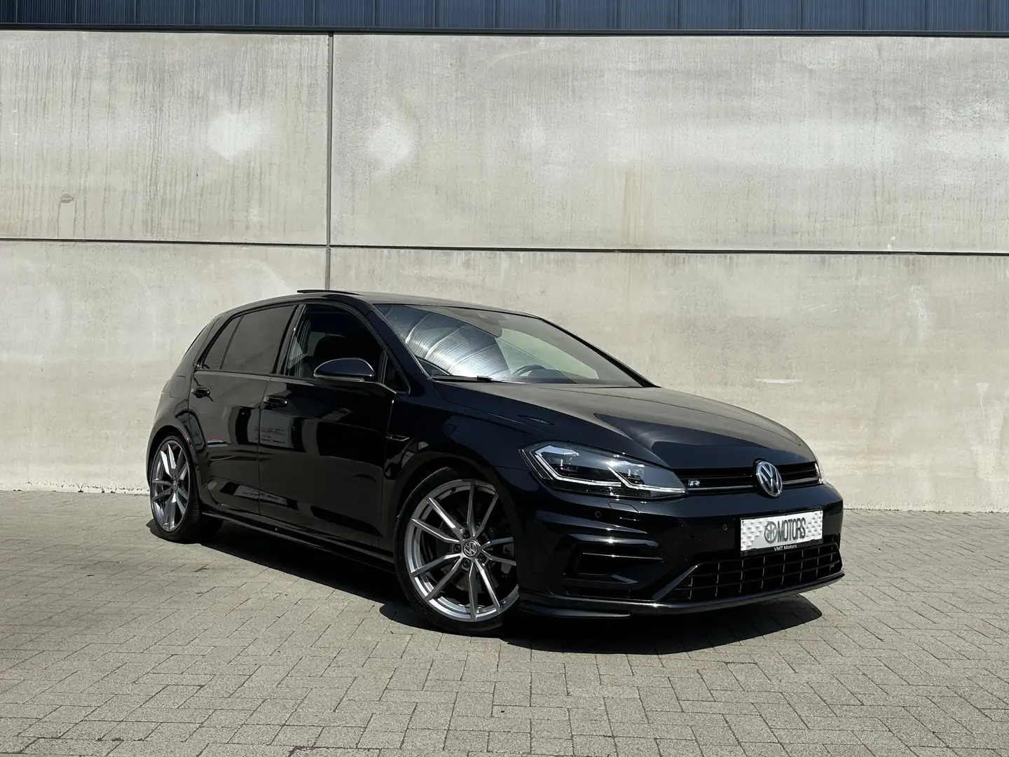 Volkswagen Golf R 2.0 TSI 4Motion DSG*Performance Pack*PANO*CAMERA Zwart - 1