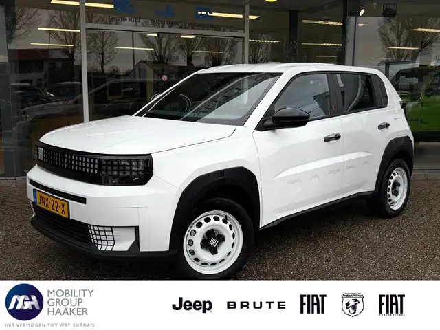 Fiat Grande Panda RED 11kW 44 kWh | LED | Parkeersensoren | Carplay