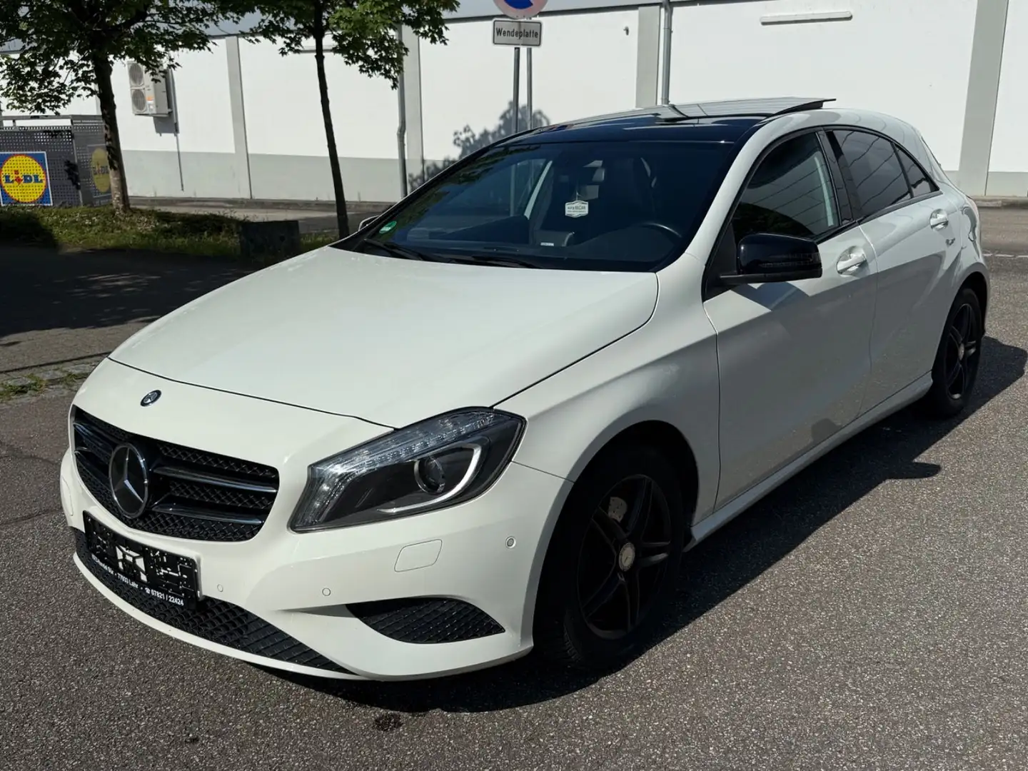 Mercedes-Benz A 200 CDI d 4Matic TÜV NEU/NAVI/PANO/R-CAM/TEMPO Weiß - 2