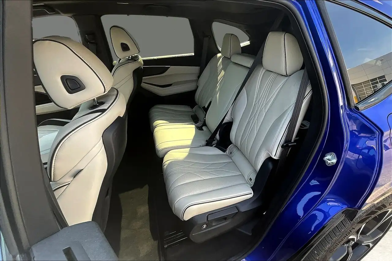 Acura MDX photo Acura MDX