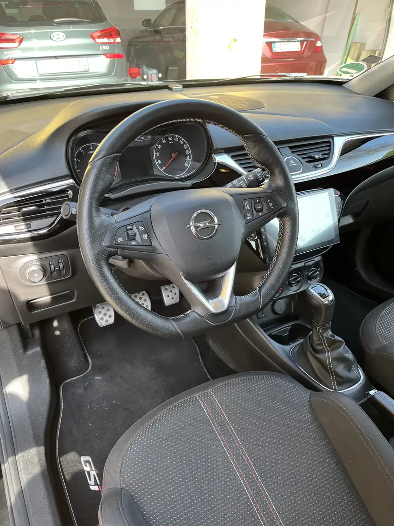 Opel Corsa GSi Schwarz - 1