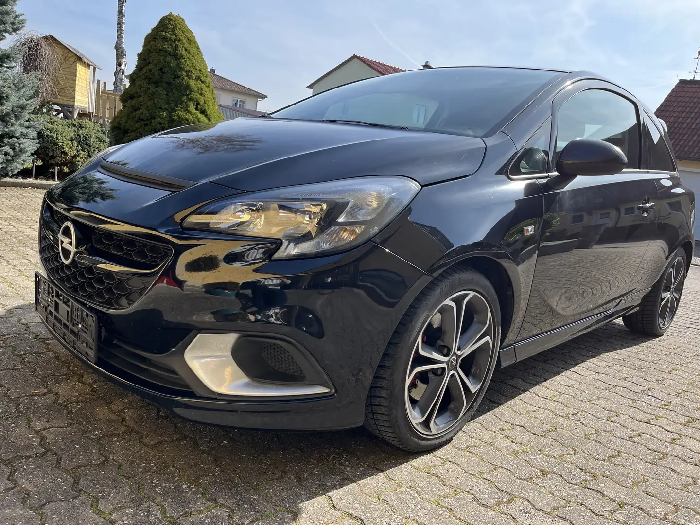 Opel Corsa GSi Schwarz - 2