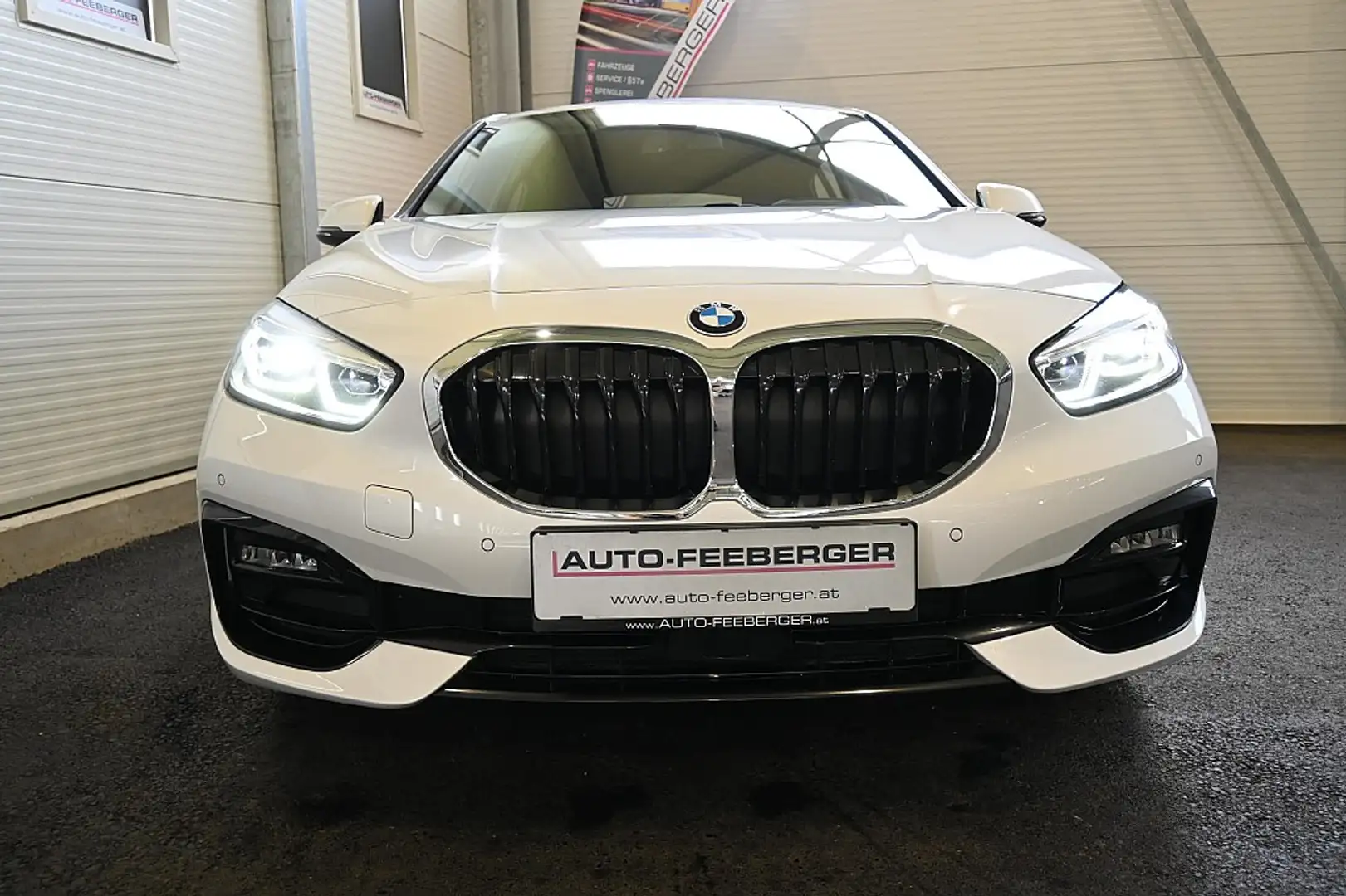 BMW 116 d Aut. Sport-Line ,Head-UP,ACC-Tempomat,LED,Nav... Weiß - 2