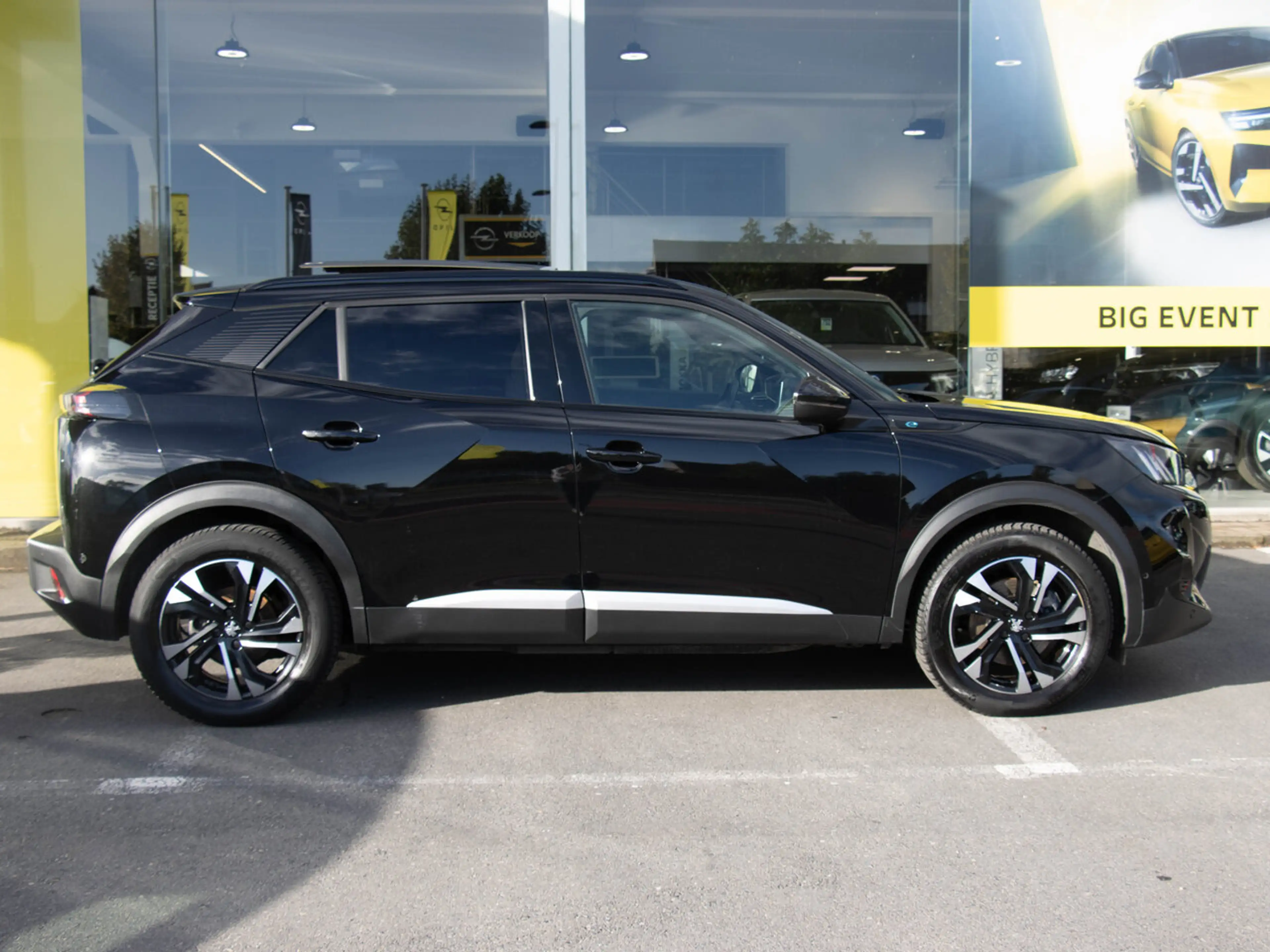Peugeot 2008 ELECTRIC GT-LINE 50KWH |LEDER|CAMERA|NAVIGATIE — photo 3