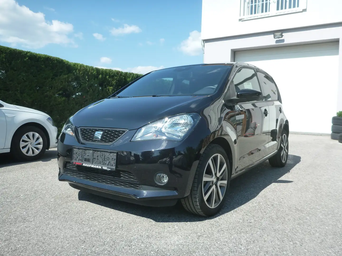 SEAT Mii electric 36,8kWh PLUS 5-TÜRER DAB PARKPILOT Schwarz - 1