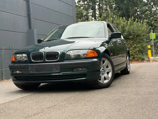 BMW 323 323i 3.0 motor - 170 Pk-Benzine-Carpass-Top staat