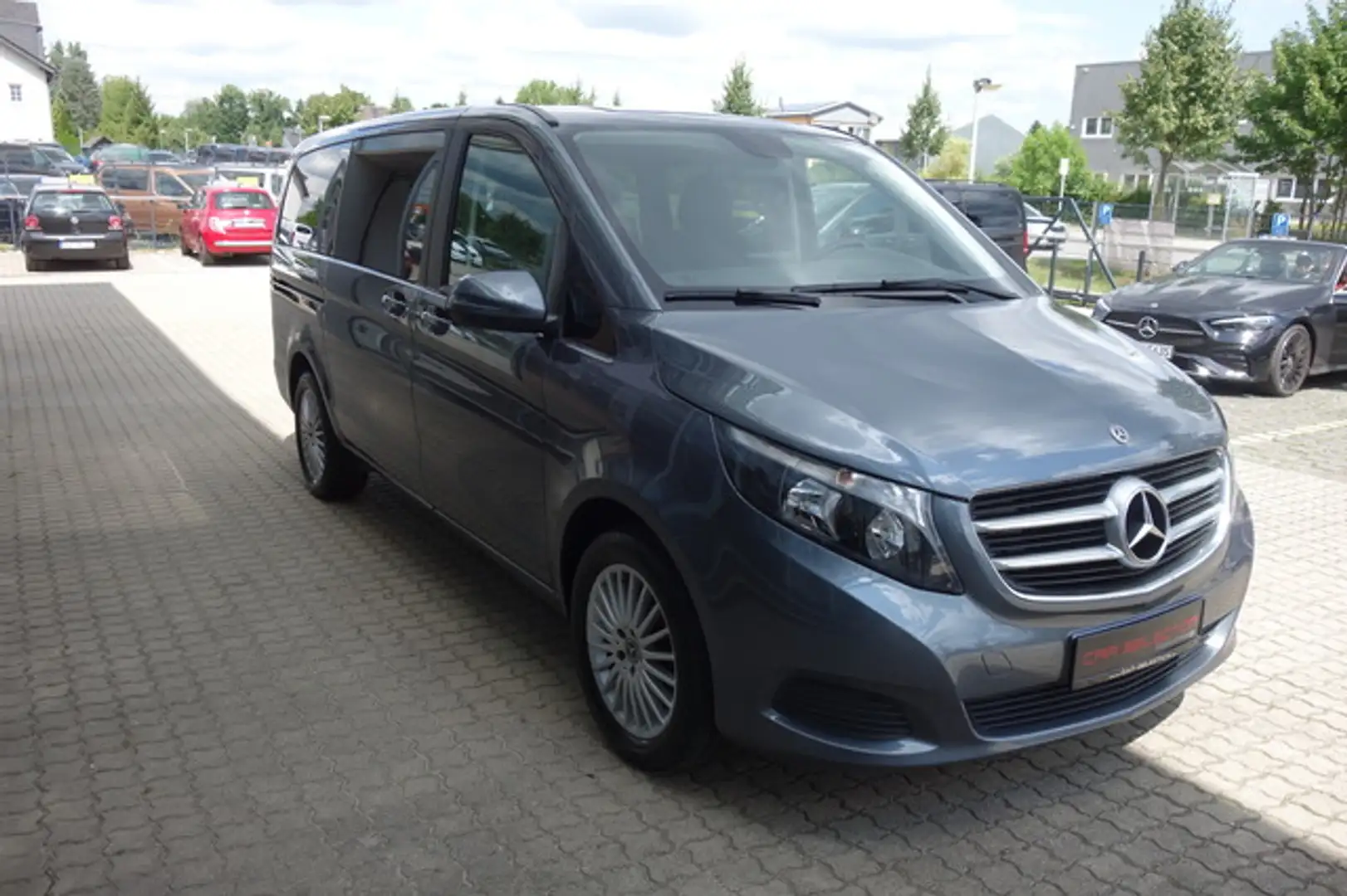 Mercedes-Benz V 220 CDI Lang erst 34tkm 2sTÜR/AHK/KAM/NAVI/1HD Сірий - 2