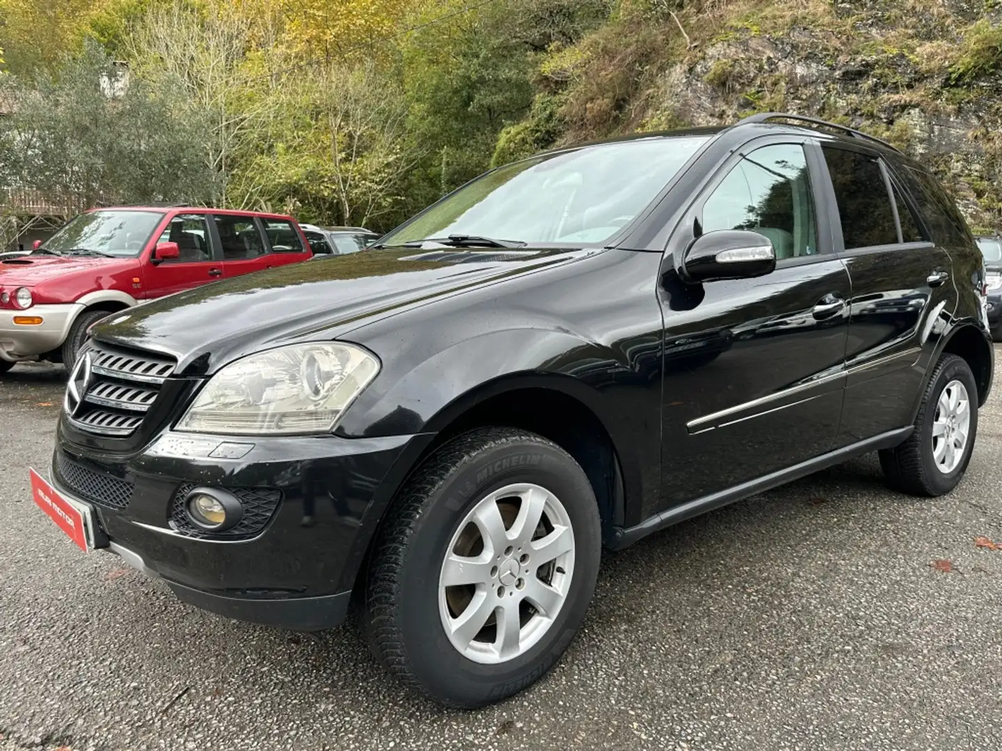 Mercedes-Benz ML 320 320CDI Aut. Schwarz - 2