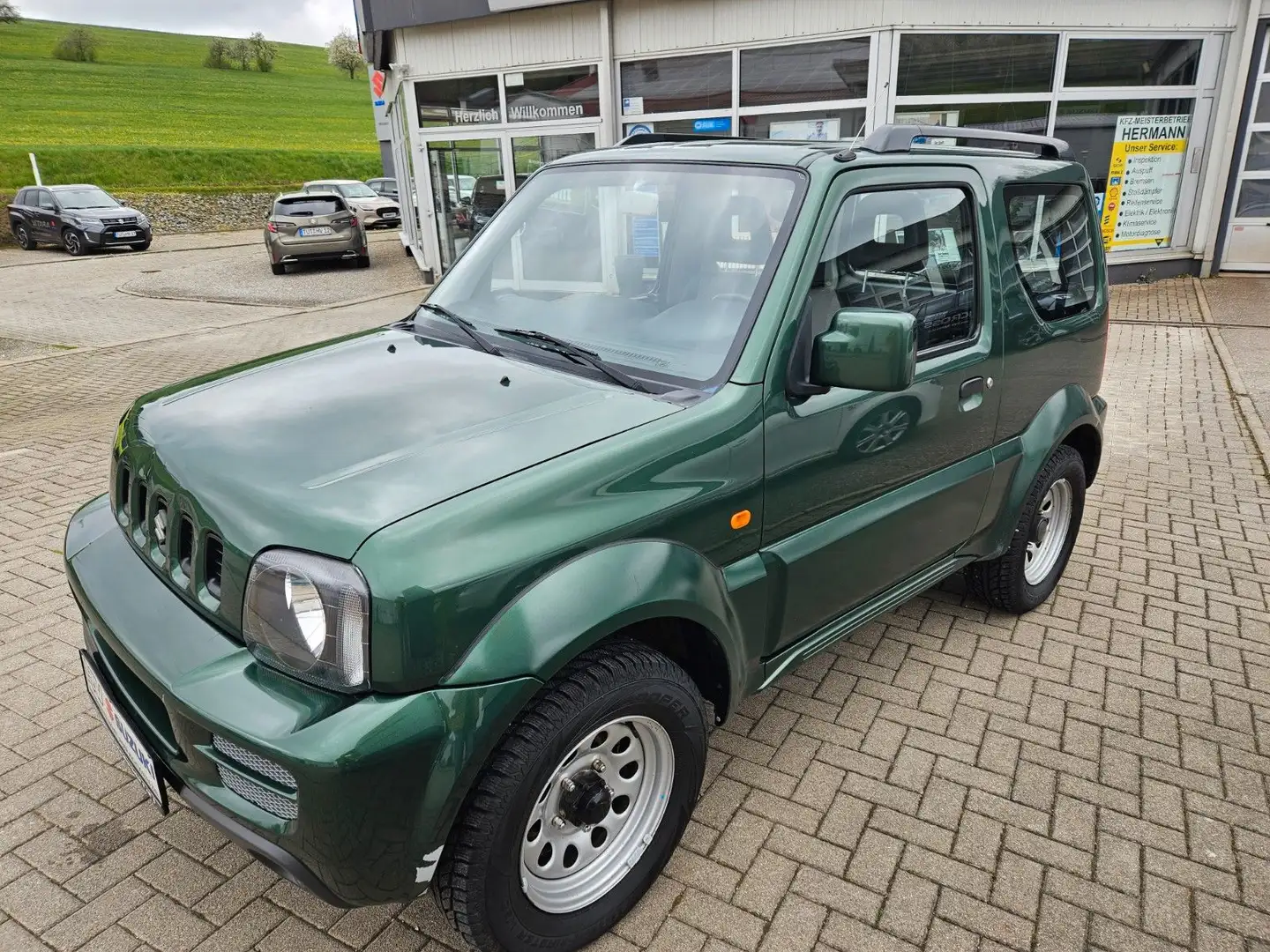Suzuki Jimny 1.3 4WD Comfort *AHK&Klima* Verde - 2