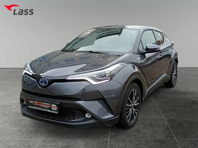 Toyota C-HR view 2