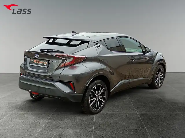Toyota C-HR view 6