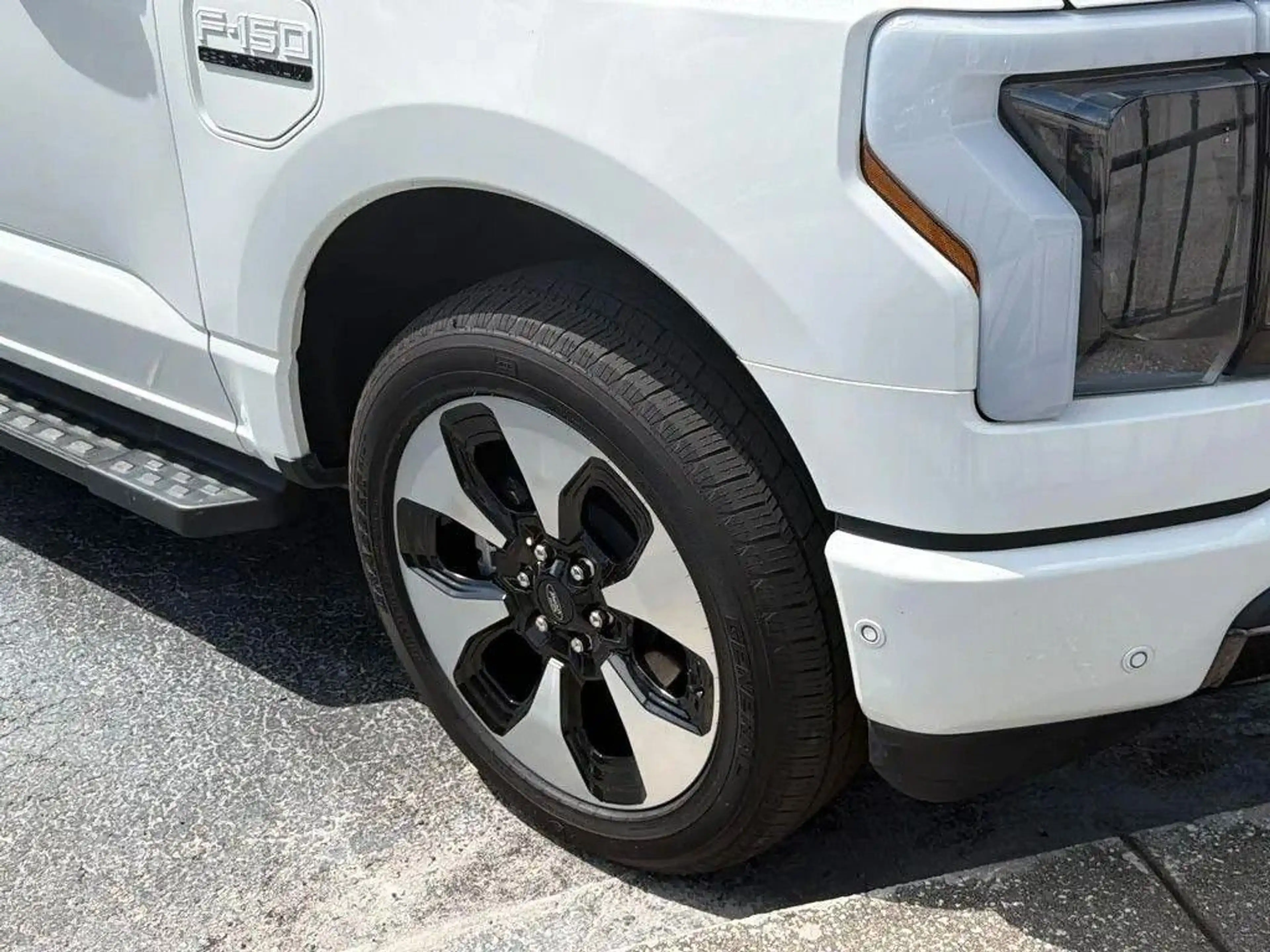 Ford F 150 F150 Lightning Platin gr Batterie im Vorlauf +20 — photo 6