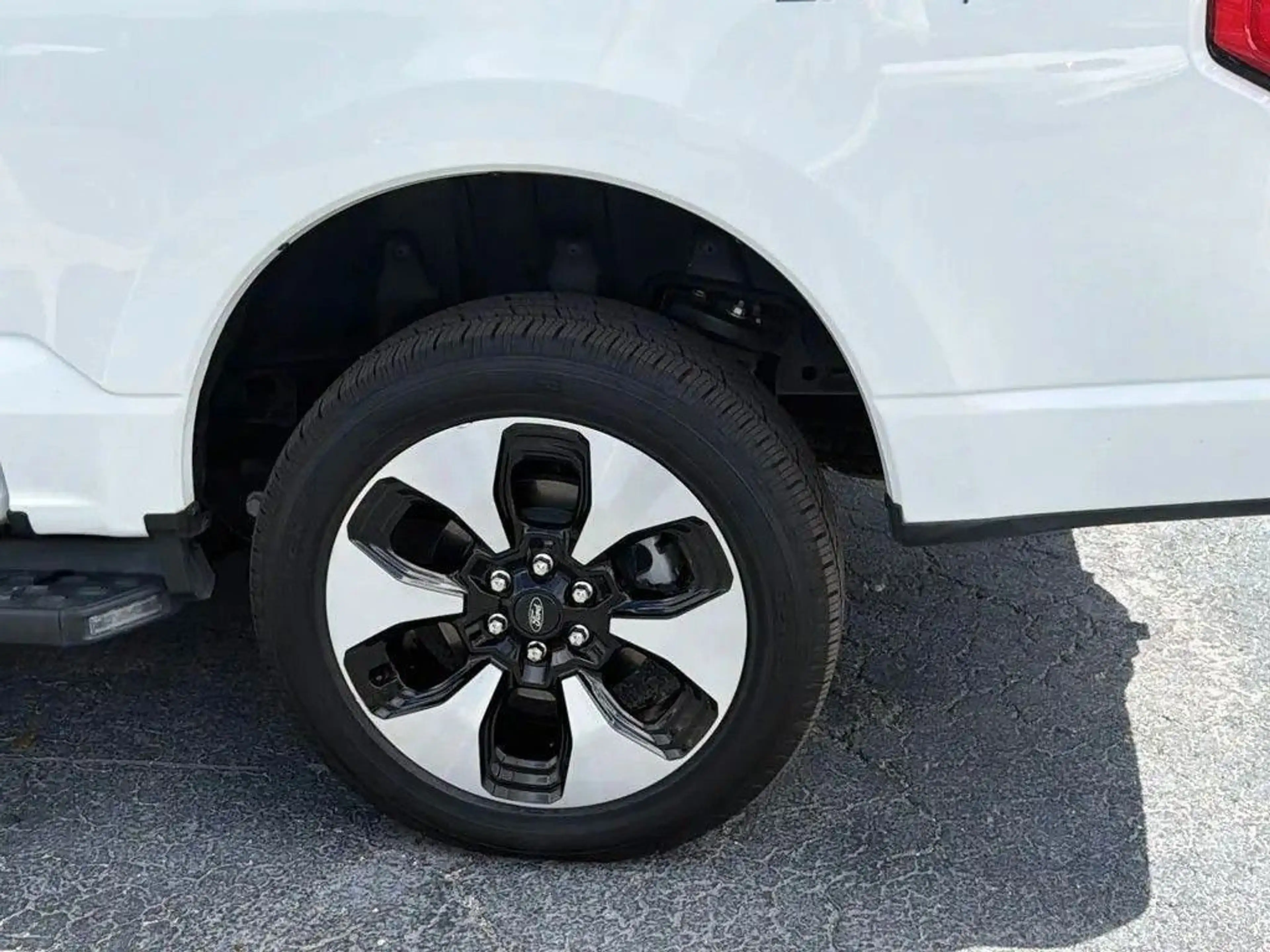 Ford F 150 F150 Lightning Platin gr Batterie im Vorlauf +20 — photo 13