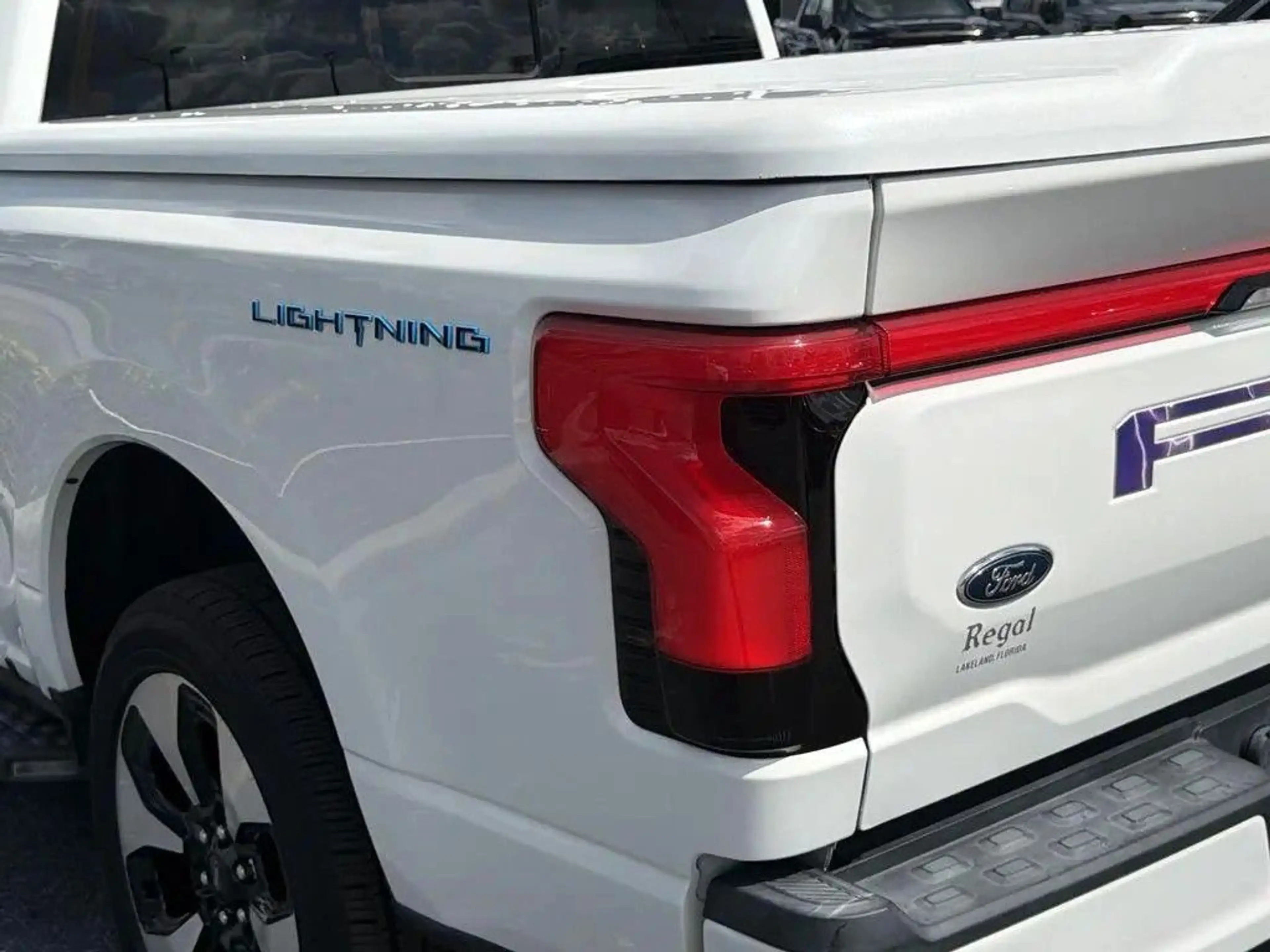 Ford F 150 F150 Lightning Platin gr Batterie im Vorlauf +20 — photo 11
