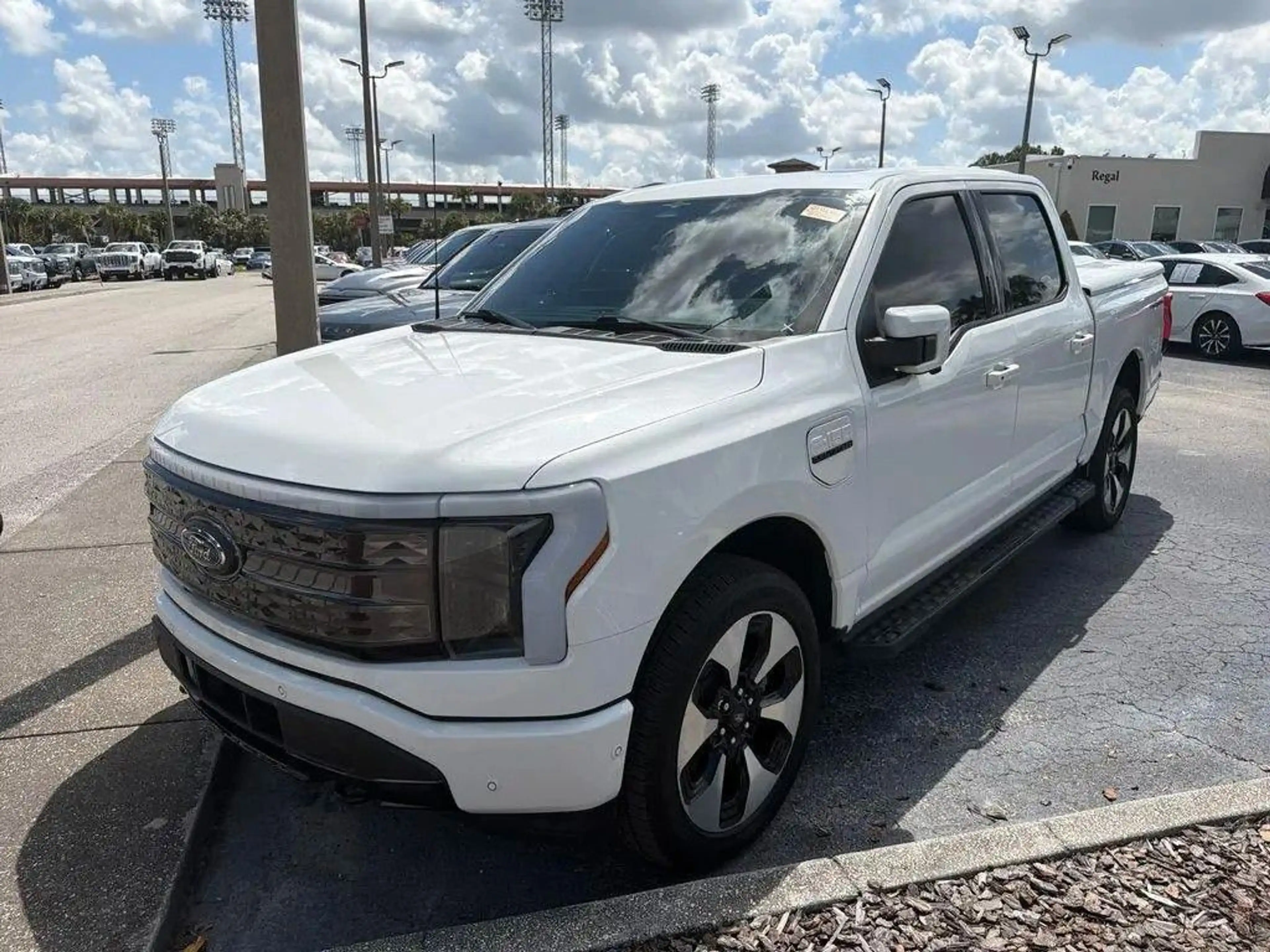 Ford F 150 F150 Lightning Platin gr Batterie im Vorlauf +20 — photo 12