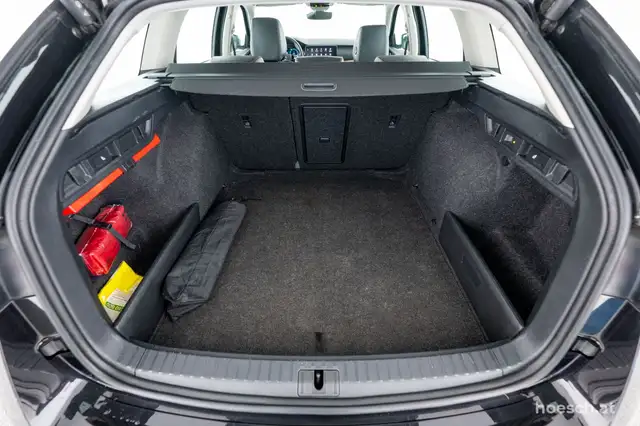 Skoda Octavia view 8