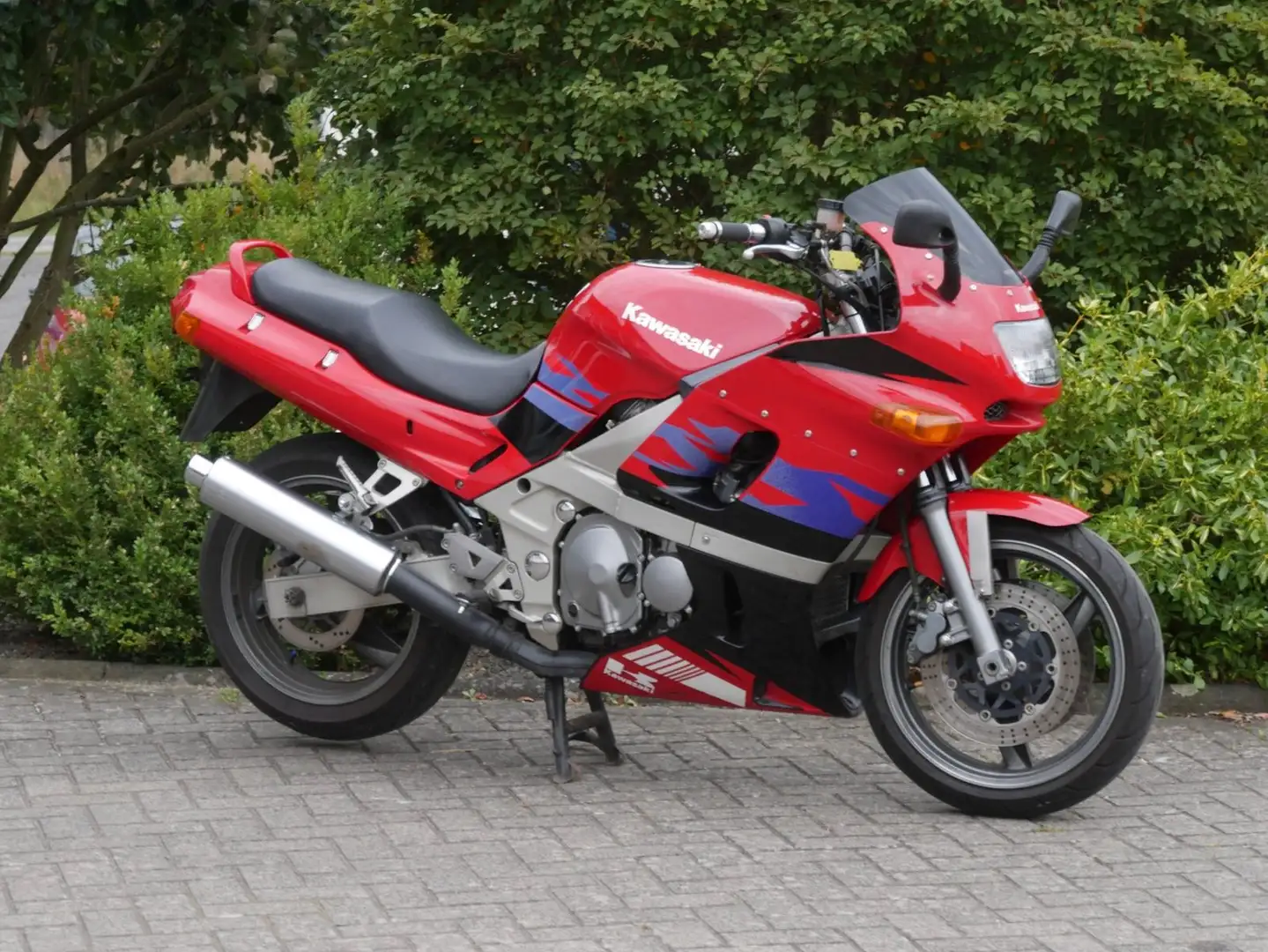 Kawasaki ZZR 600 Rouge - 2