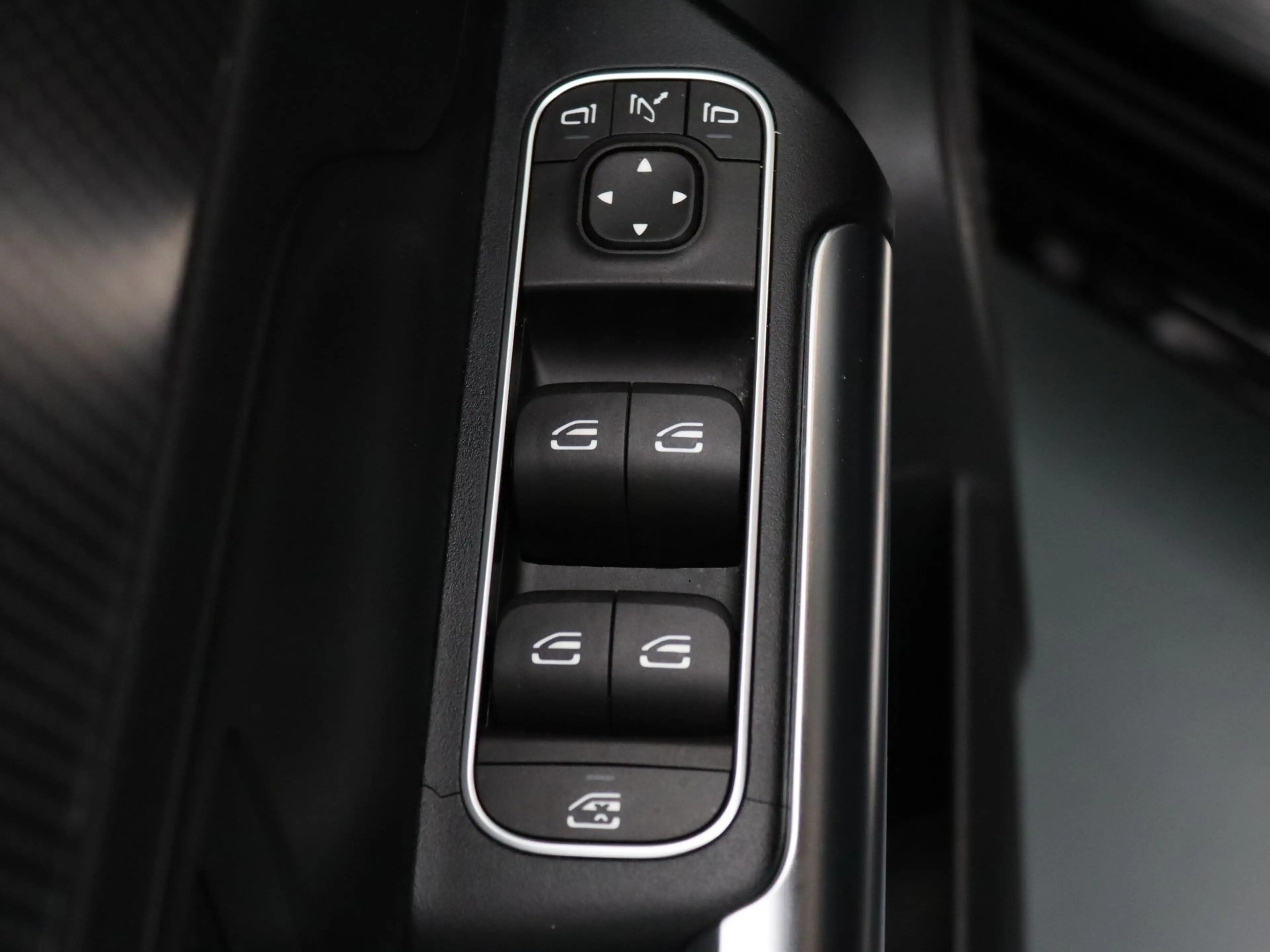 Mercedes-Benz B 220 4MATIC Premium Plus Burmester | Camera | Cruise | — photo 31