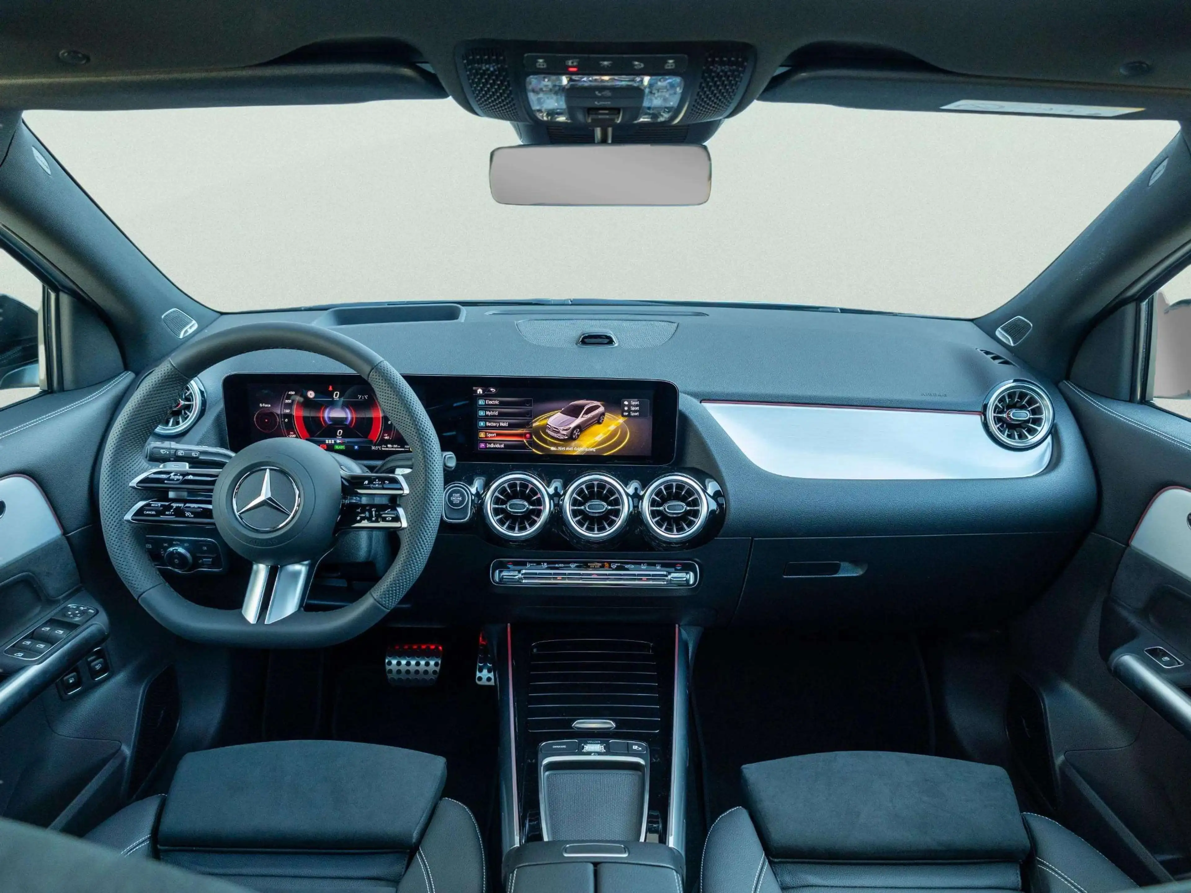 Mercedes-Benz GLA 250 e 140 Years Edition Premium PLUS | Panorama dak — photo 3