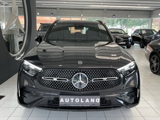 Mercedes-Benz GLC 200 d 4Matic AMG LINE Ansicht 11